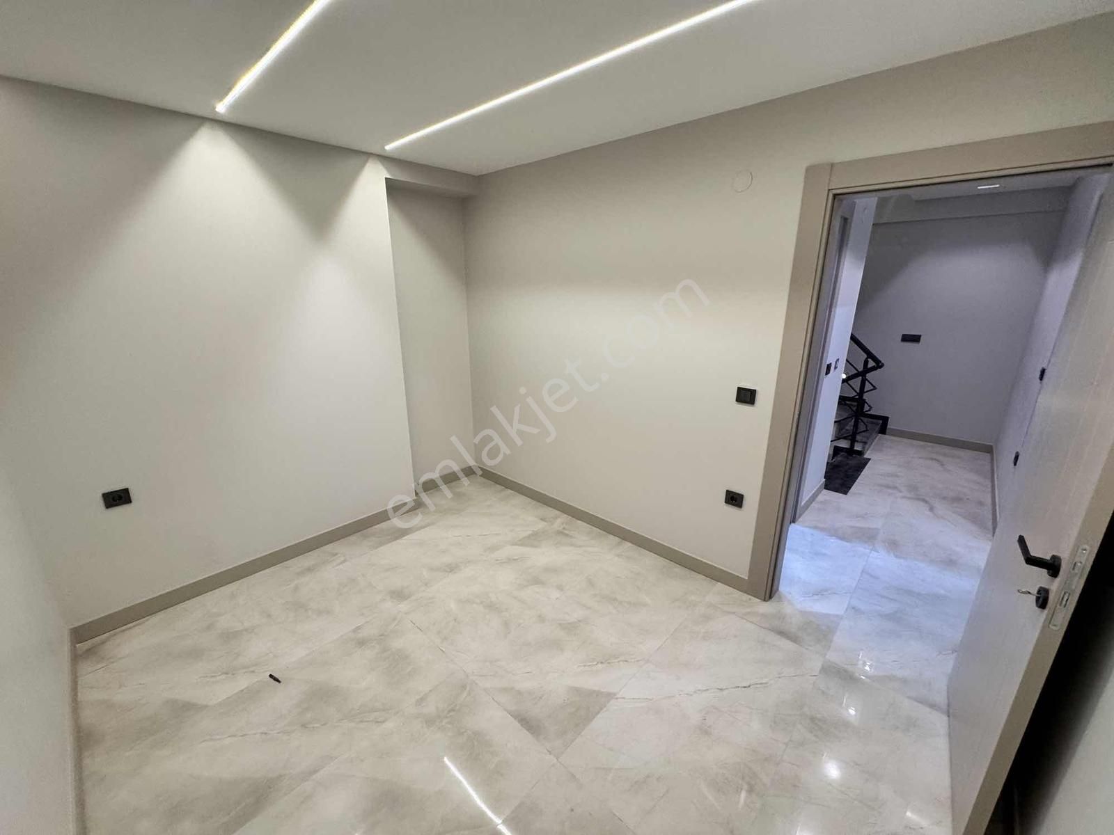 Mükemmel İşçilik Denize Yürüme Mesafesi 3+1 Sıfır Villa - Görsel 8