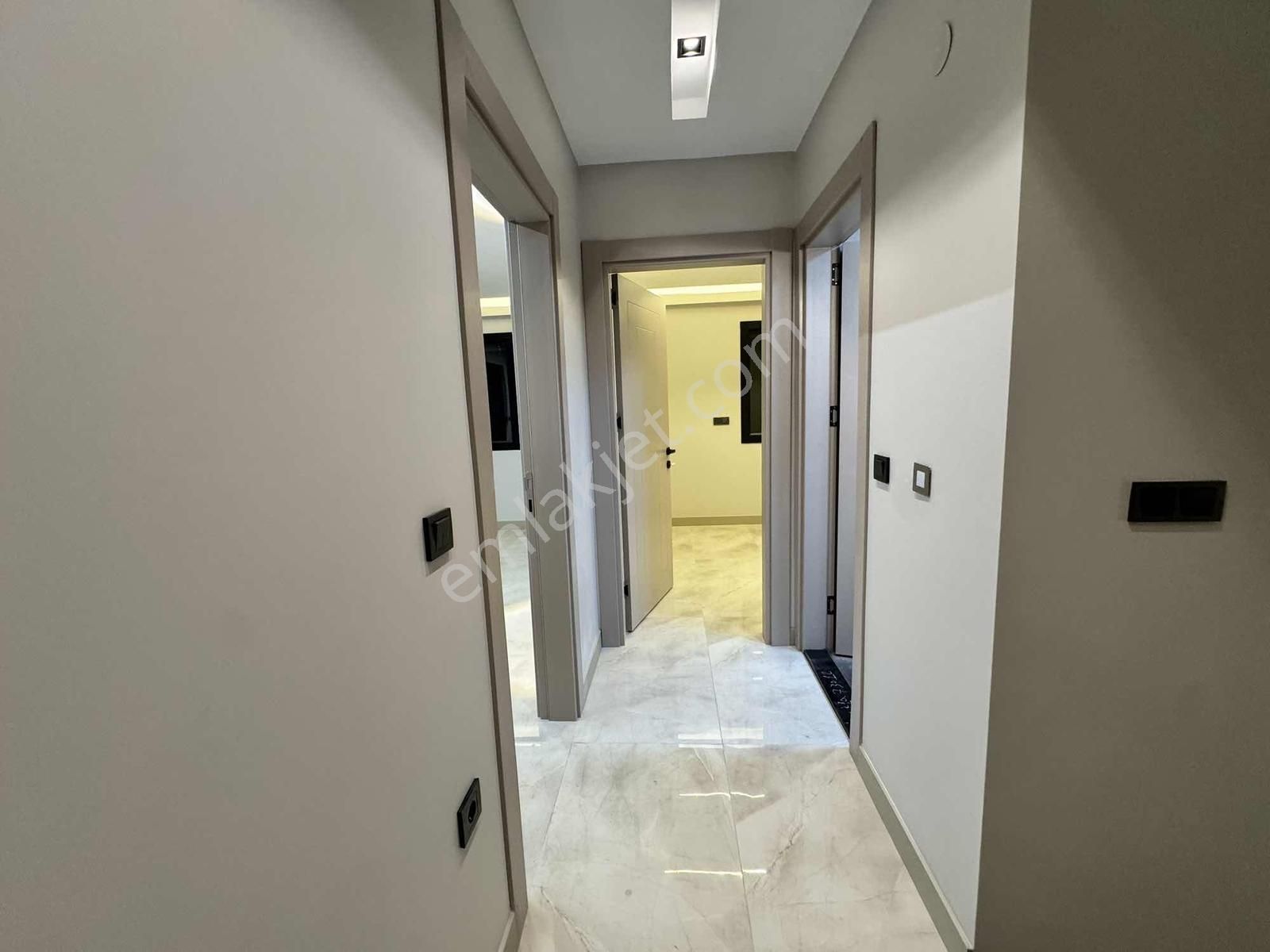 Mükemmel İşçilik Denize Yürüme Mesafesi 3+1 Sıfır Villa - Görsel 33