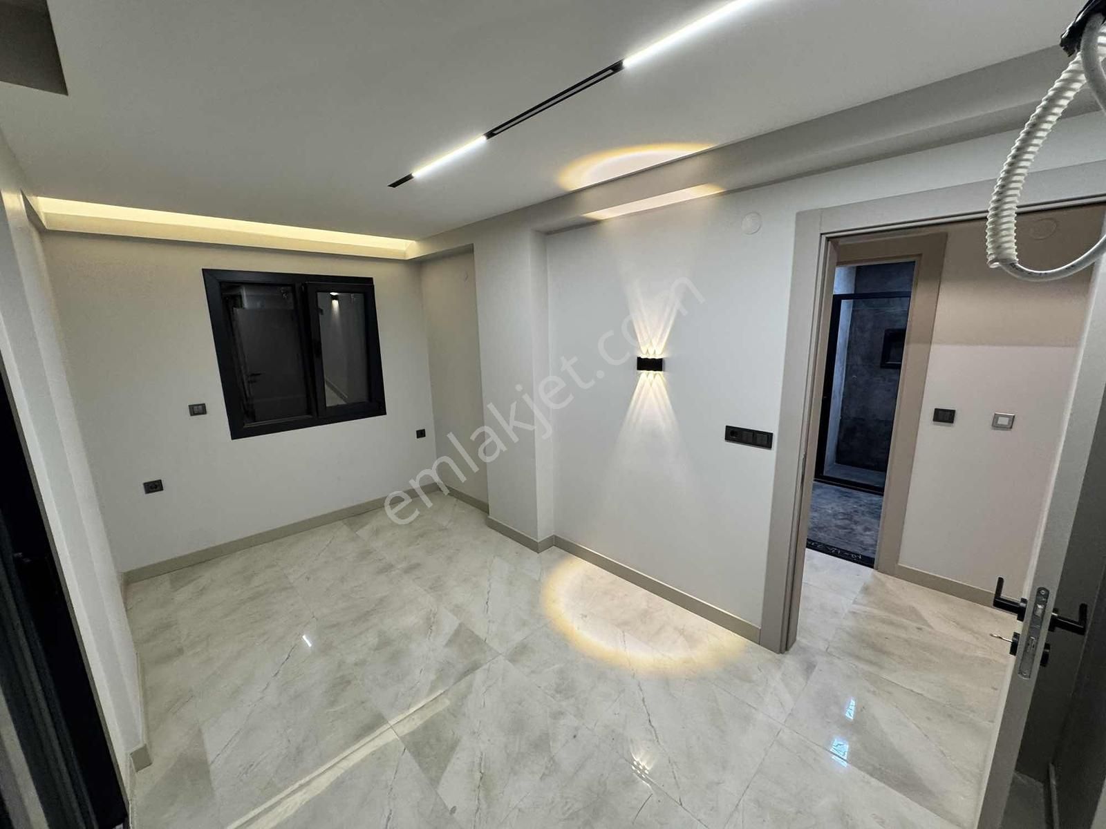 Mükemmel İşçilik Denize Yürüme Mesafesi 3+1 Sıfır Villa - Görsel 19