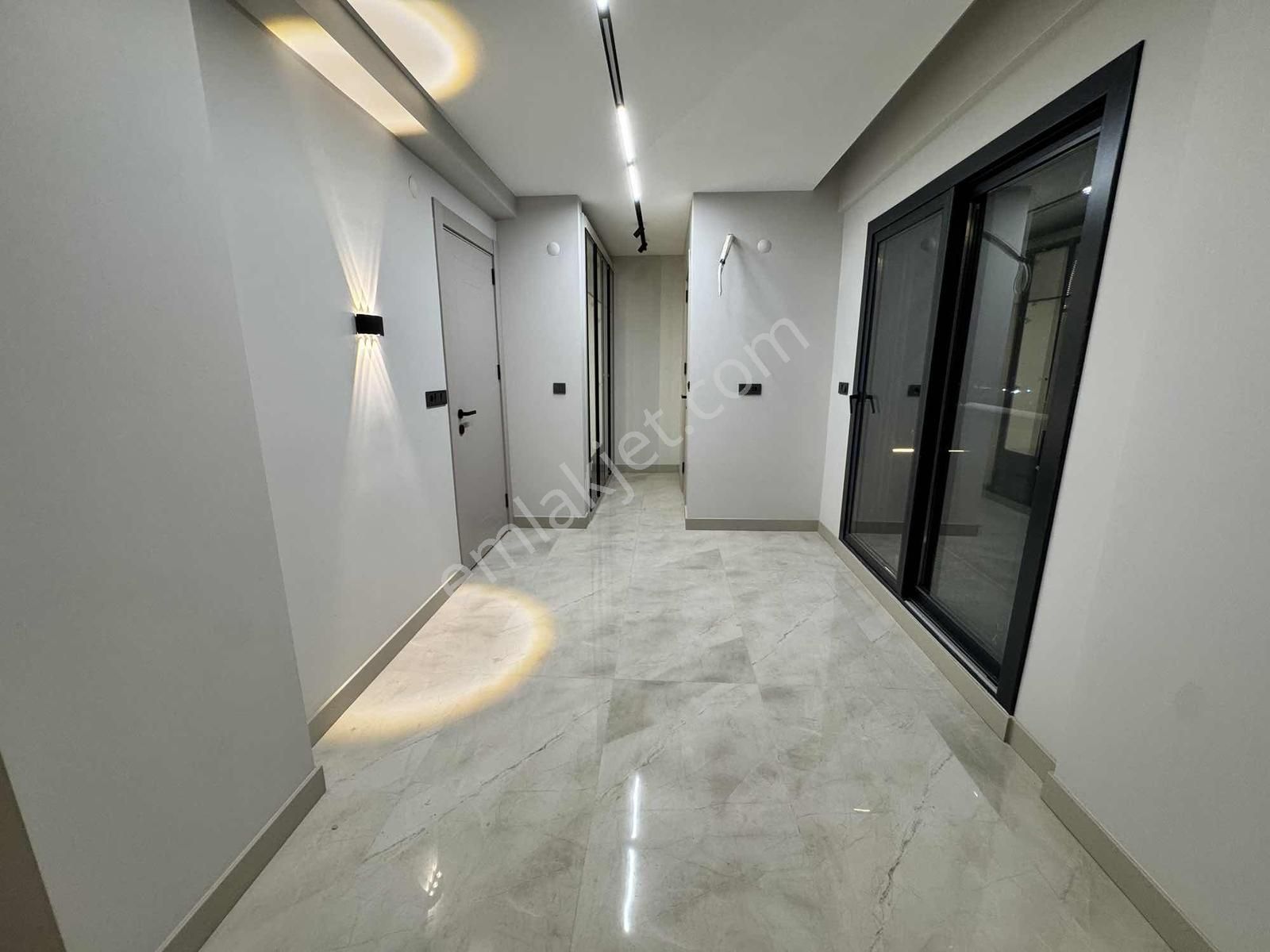 Mükemmel İşçilik Denize Yürüme Mesafesi 3+1 Sıfır Villa - Görsel 28