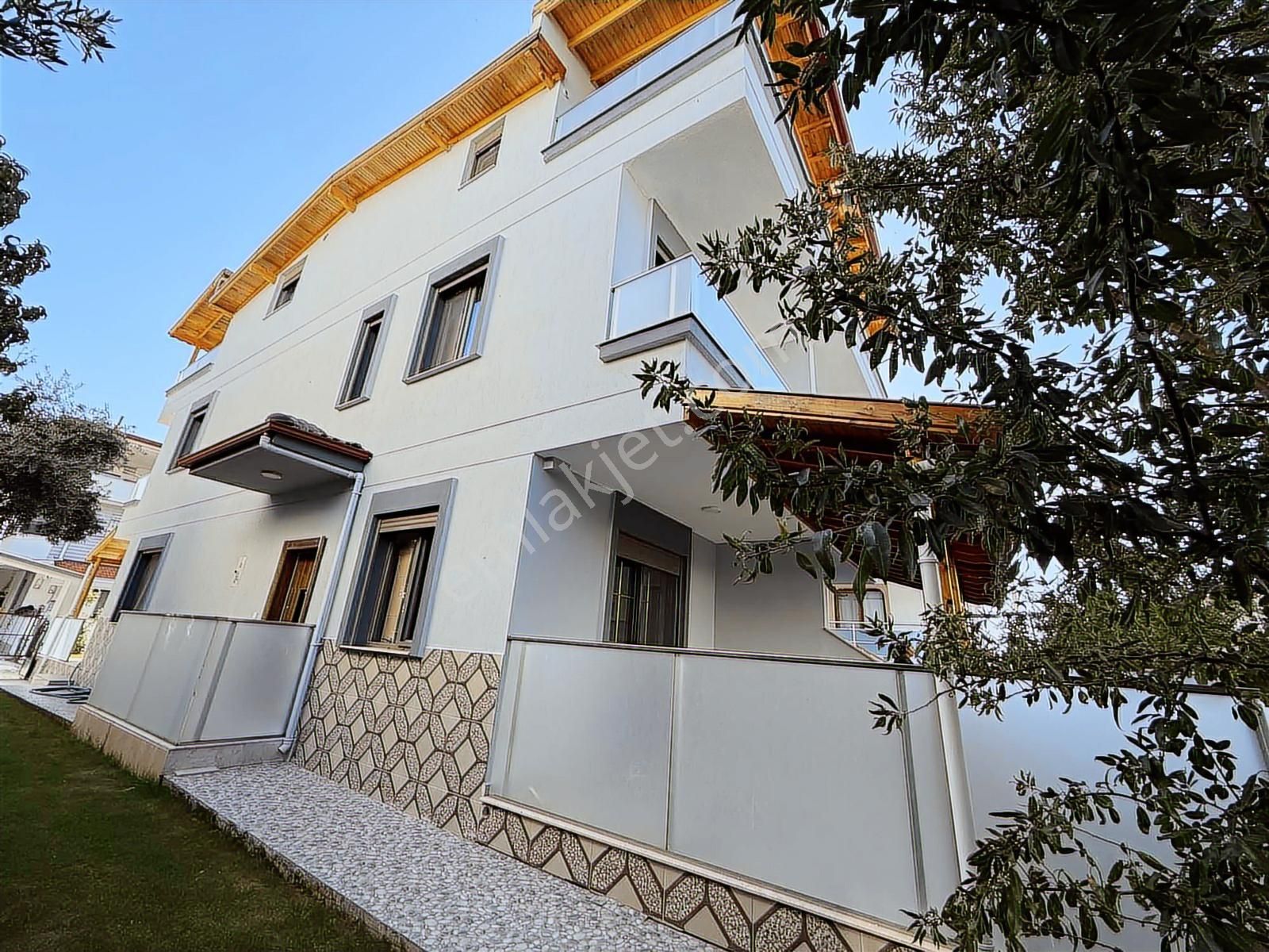 Realex'den Özdere'de Denize Yakın 4+1 Sıfır Vılla - Görsel 17