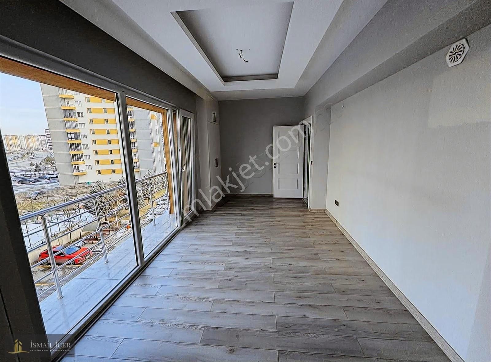 Yakut Mahallesinde Satılık Muhteşem 4+1 - Görsel 17