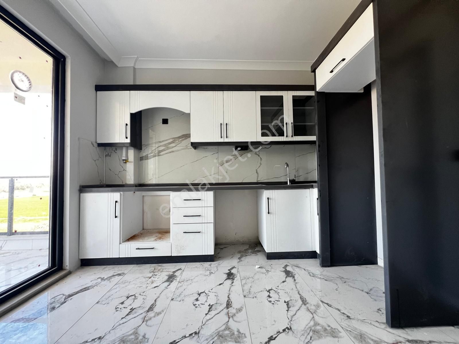 ⫸ Yiğit Gayrimenkul'den⫷ Bahçelievler'de Kendine Hayran Bırakıcak Ayrı Mutfaklı▃ Satılık 2+1daire▃ - Görsel 3