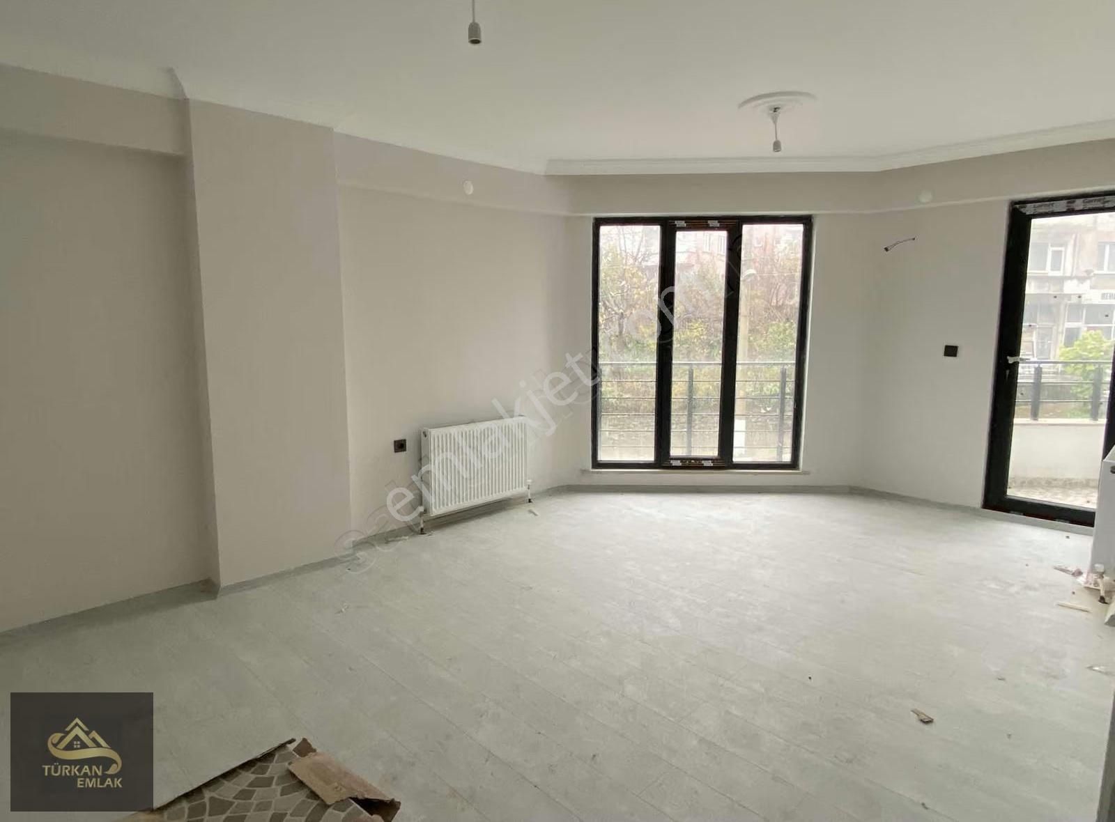 Bartın Kurcaşile Liman Mevkii Ana Cadde Üzeri Daire - Görsel 2