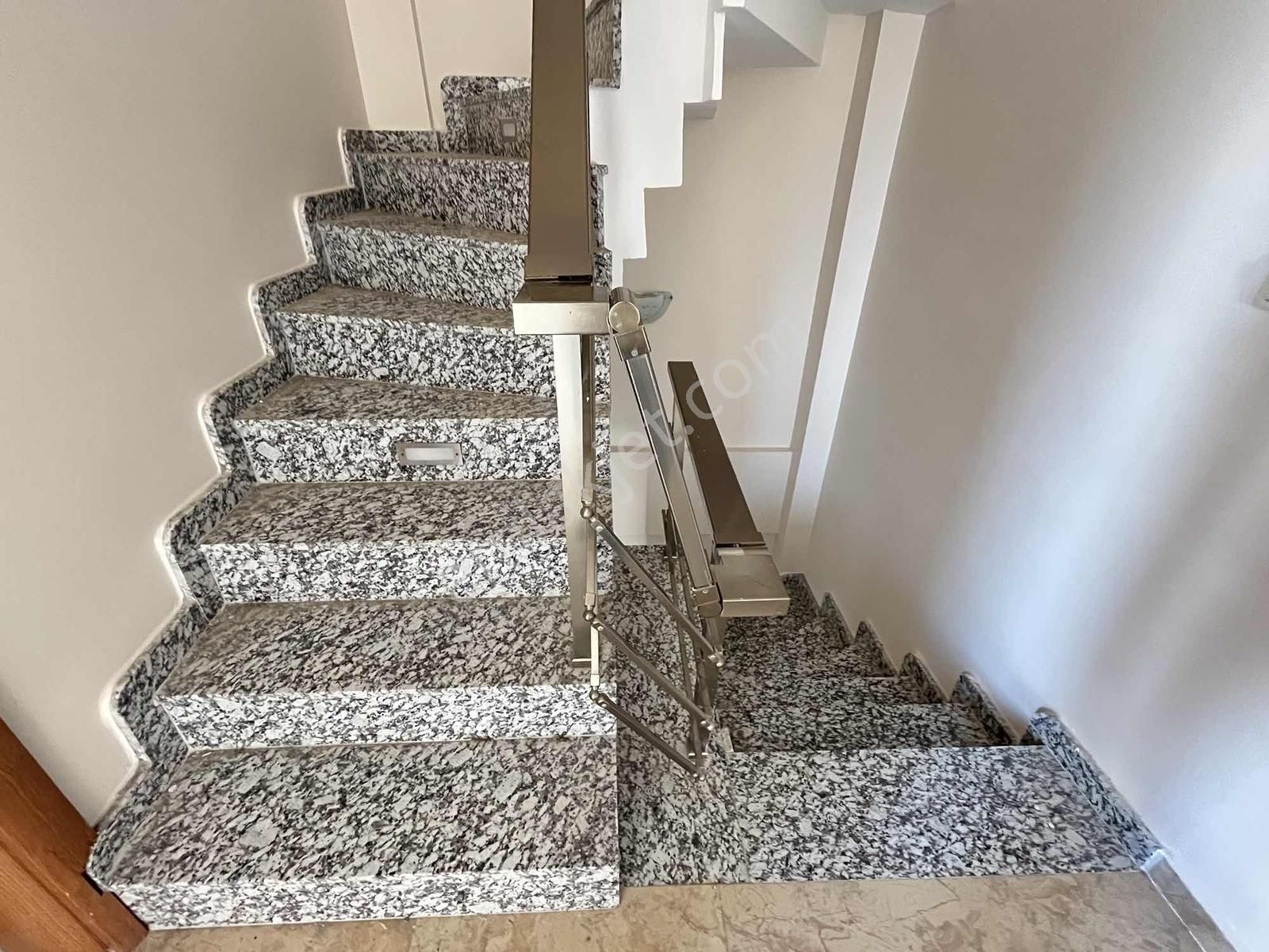 Merkezi Konumda Deniz Manzaralı /otoparklı Yazlık Villa (realex) - Görsel 12