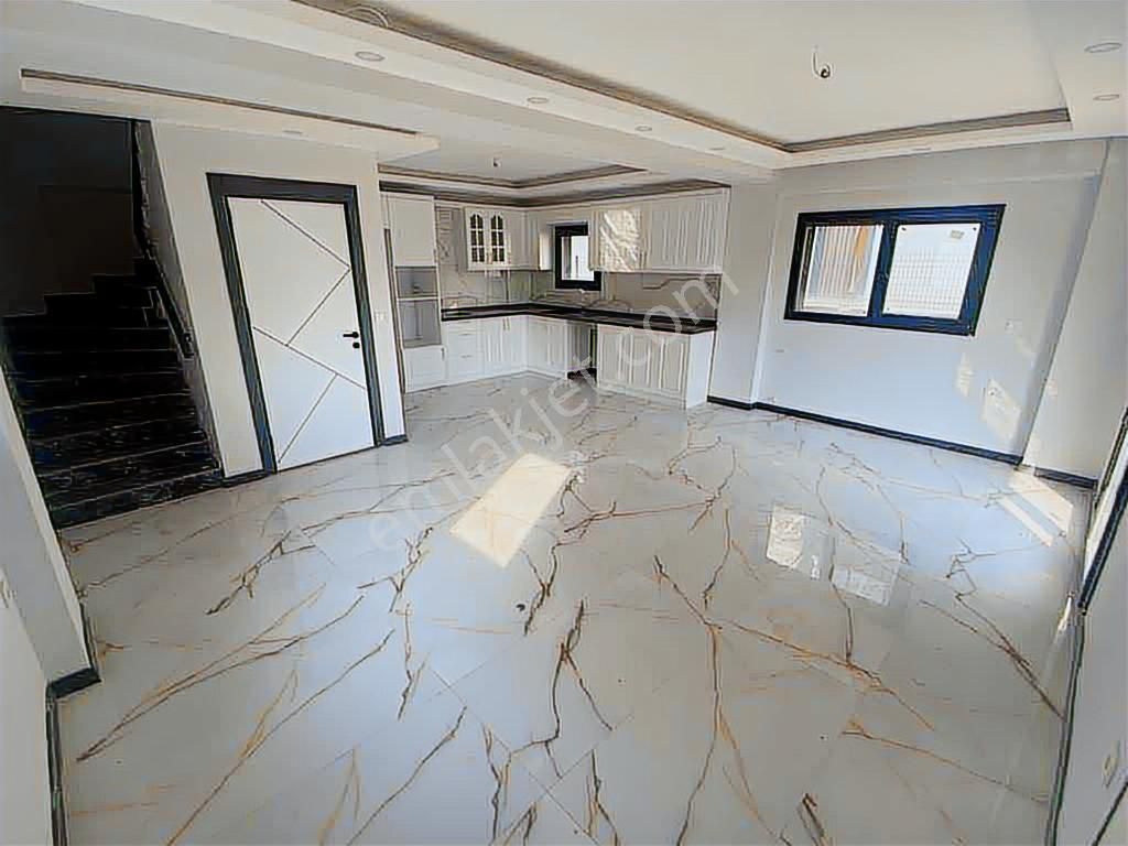 Havacılar Kampı Yakını Geniş,otoparklı 4+1 Villa ( Pazarlık Var) - Görsel 12