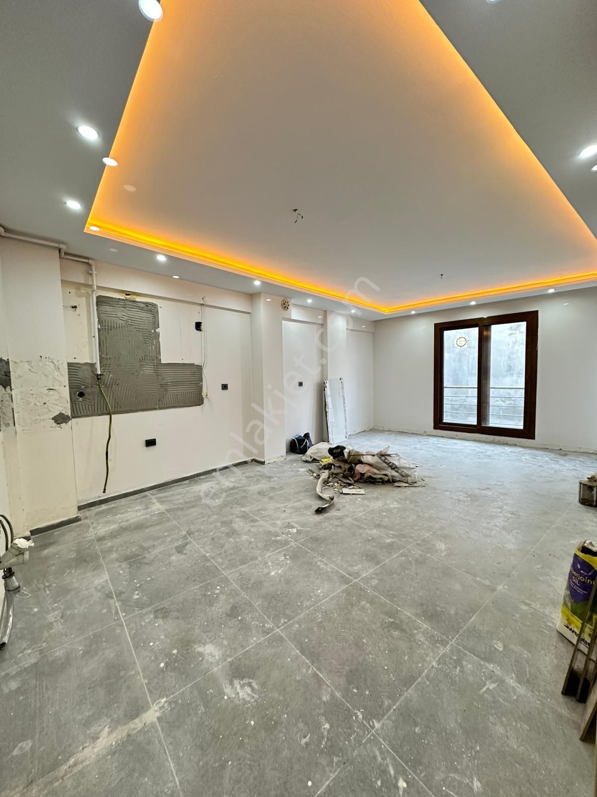 Muradiye Mahallesinde 2+1 Full Lüks Satılık Daire