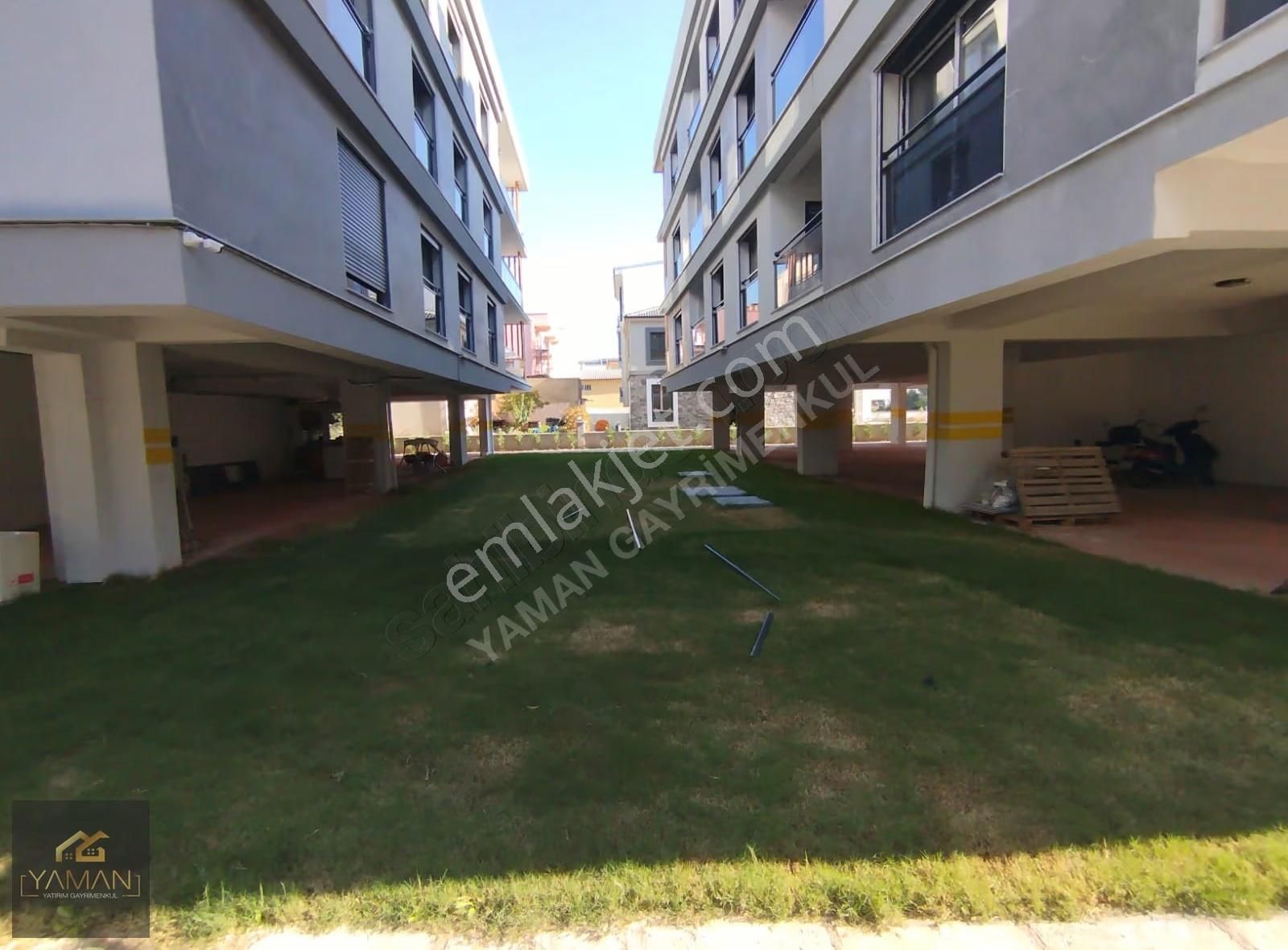 Borsa Yolu Üzeri Site İçinde 3+1 Geniş Satılık Dubleks