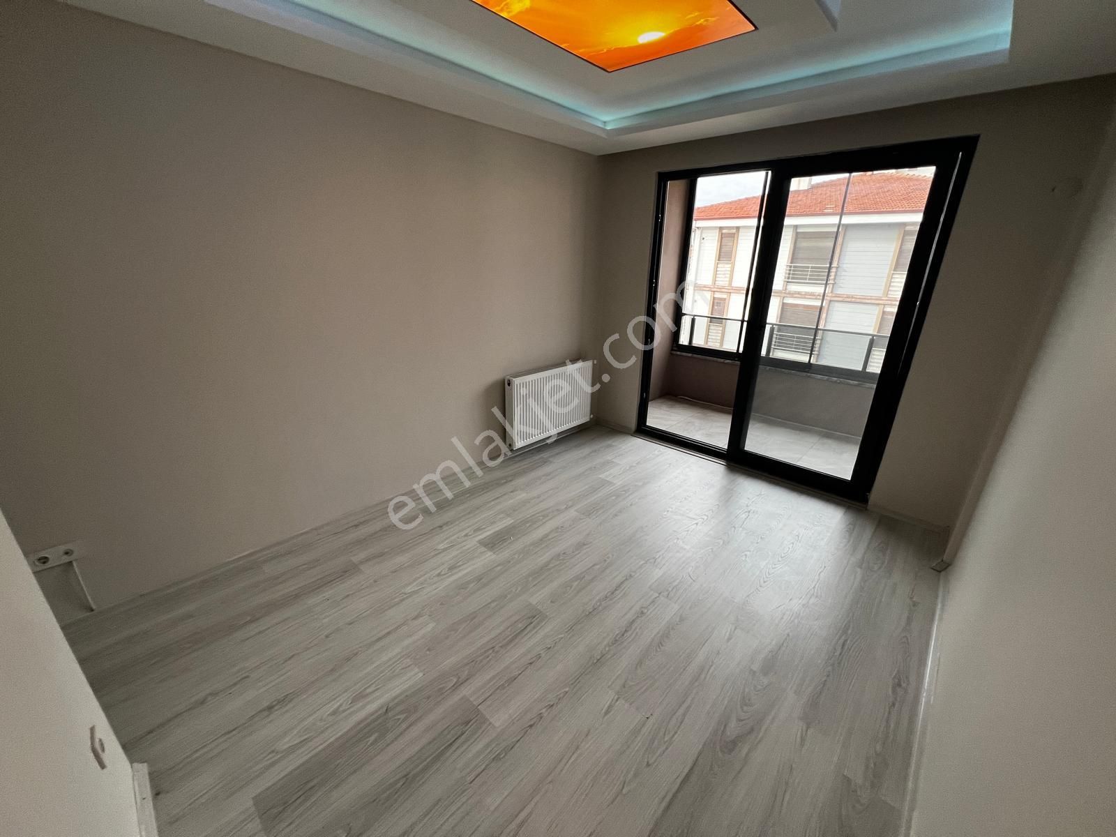 Yiğit'ten Akçay'da 3+1 Ebeveyn Banyolu Geniş Ön Cephe Lüks Daire - Görsel 21