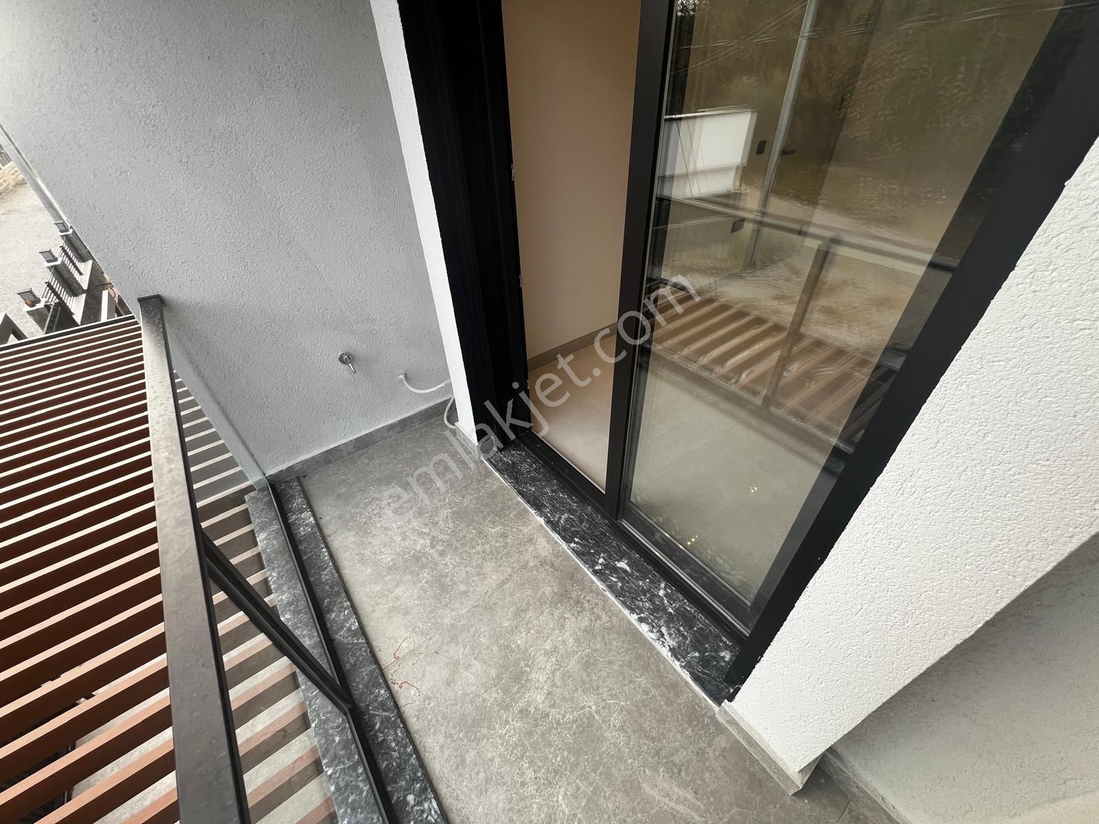Yiğit'ten Güre'de Müstakil Havuzlu Şömineli Muhteşem 3+1 Villa - Görsel 35