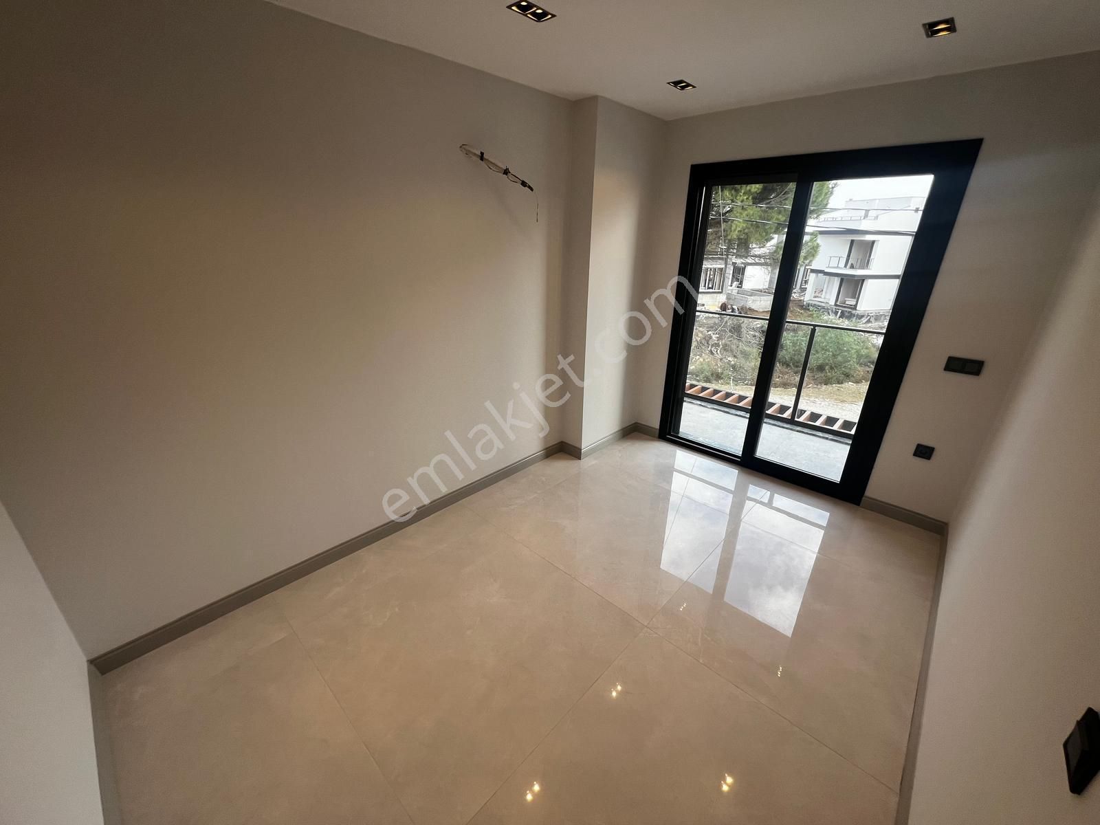 Yiğit'ten Güre'de Müstakil Havuzlu Şömineli Muhteşem 3+1 Villa - Görsel 30