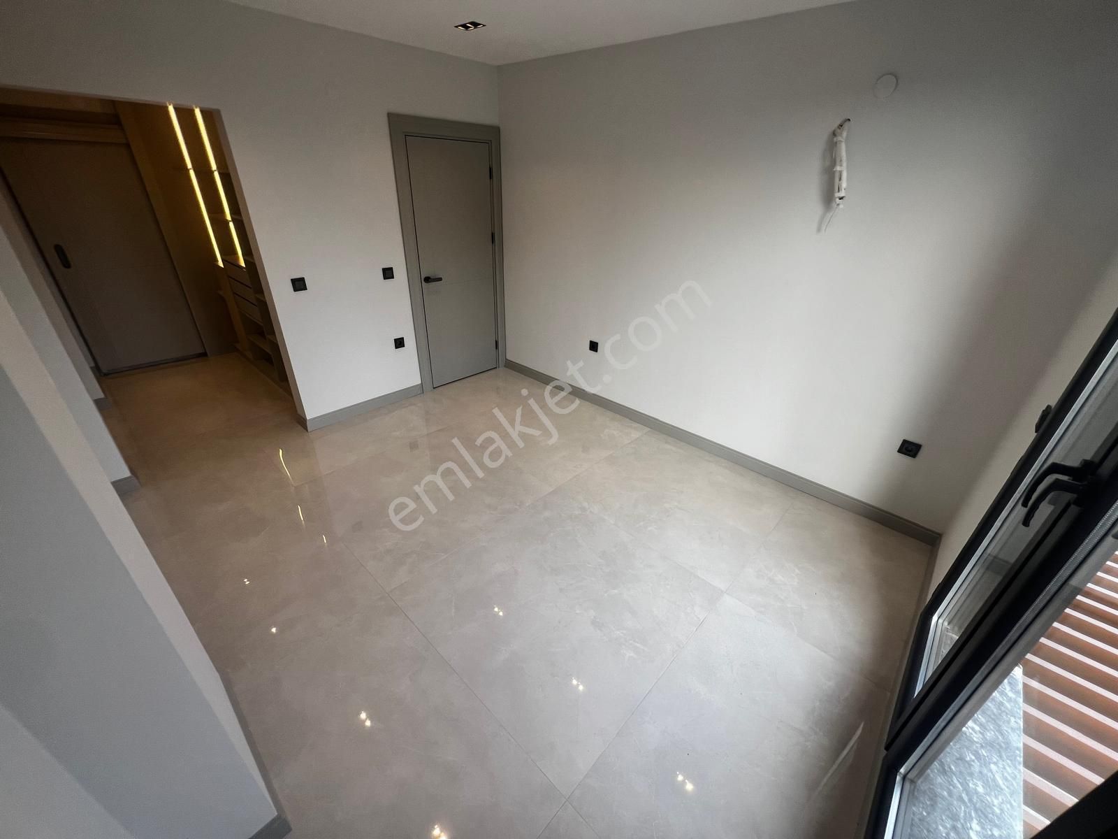Yiğit'ten Güre'de Müstakil Havuzlu Şömineli Muhteşem 3+1 Villa - Görsel 28