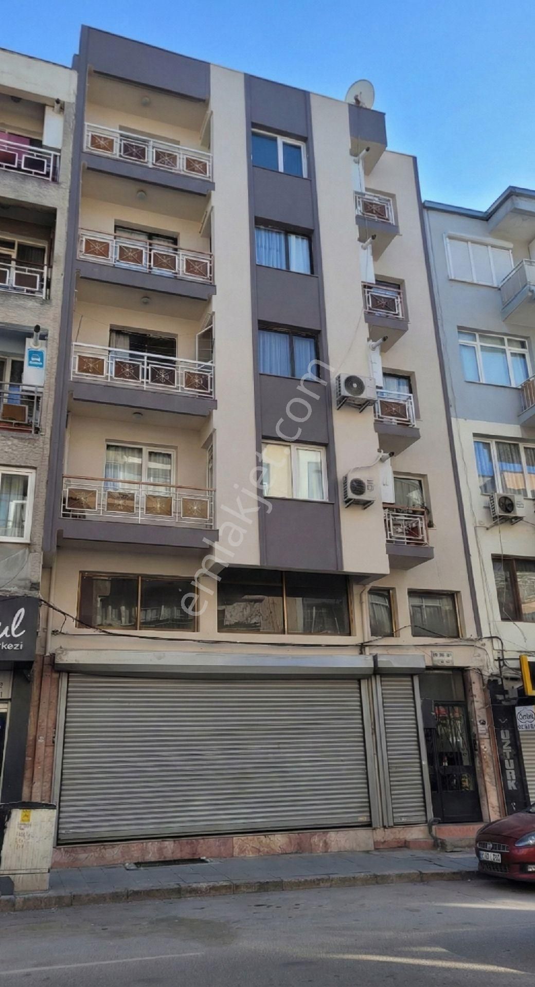 Şirinyer Menderes Caddesi Üzerinde Merkezi Kiralık Daire