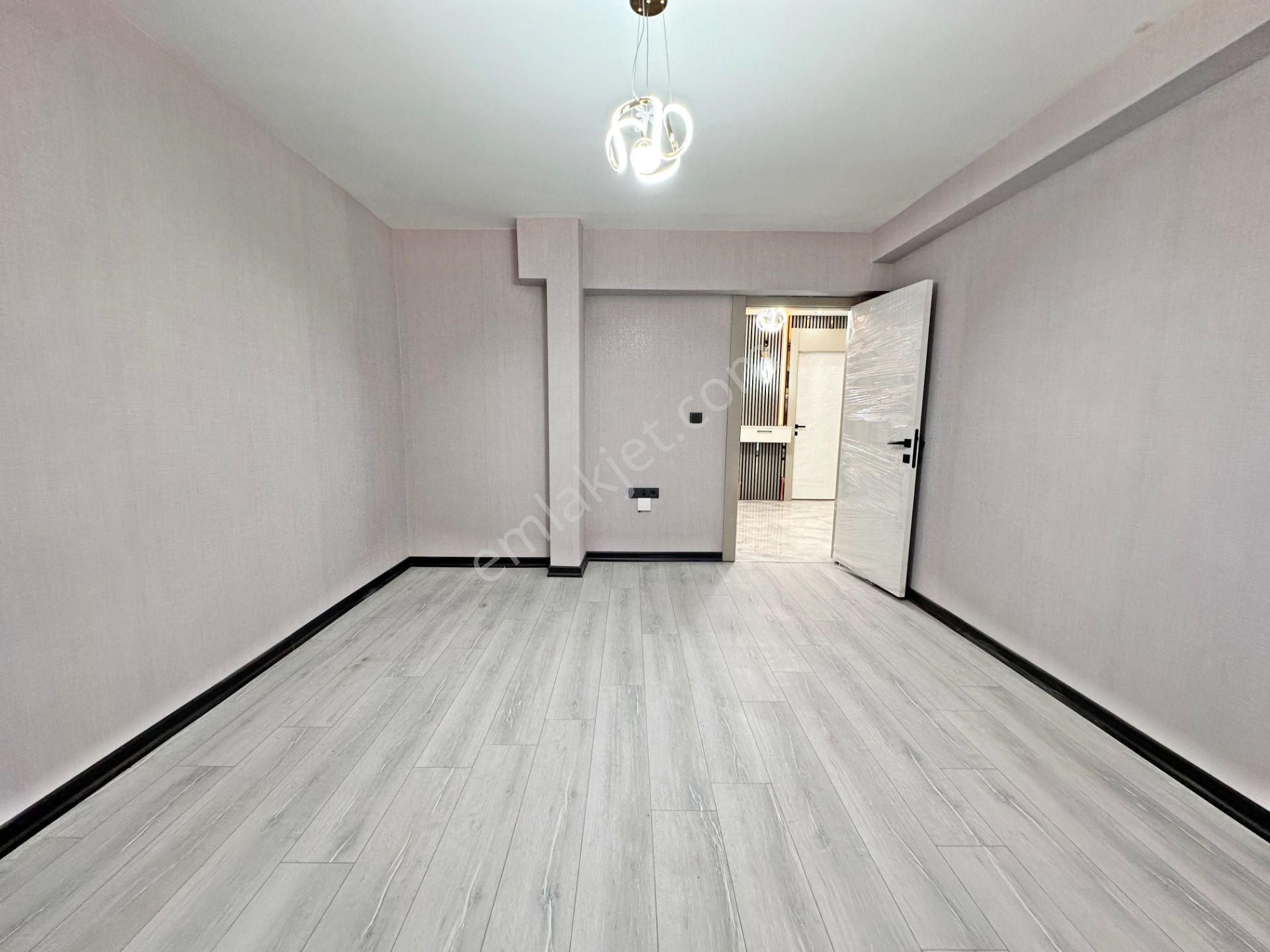 Emsali Olmayan Tek Daire Acil Satılık Ara Katta Geniş Yeni 2+1 Daire - Görsel 14