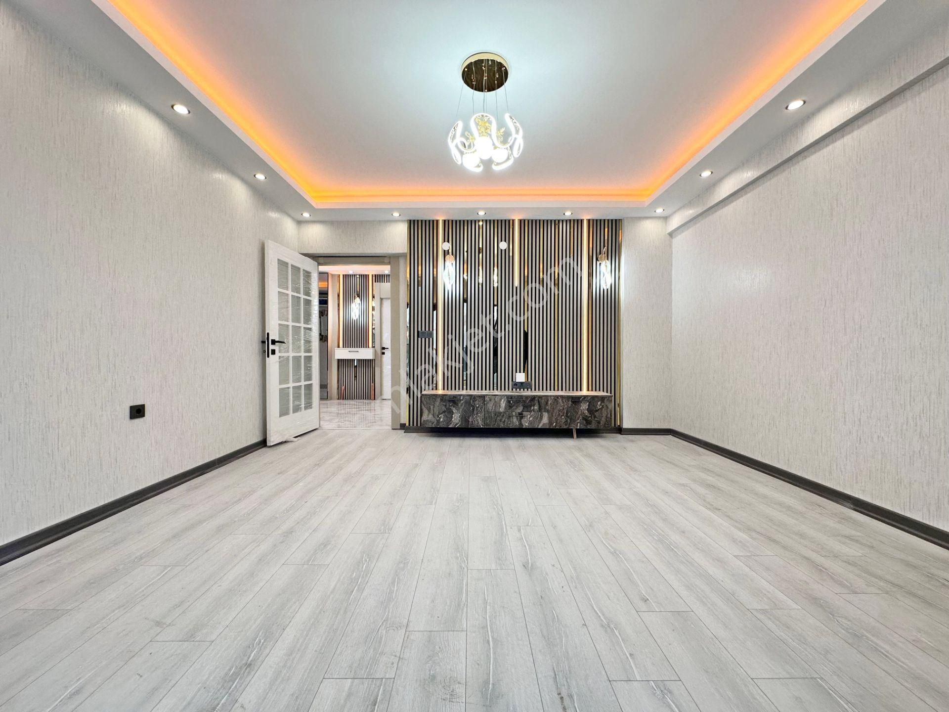 Emsali Olmayan Tek Daire Acil Satılık Ara Katta Geniş Yeni 2+1 Daire - Görsel 3