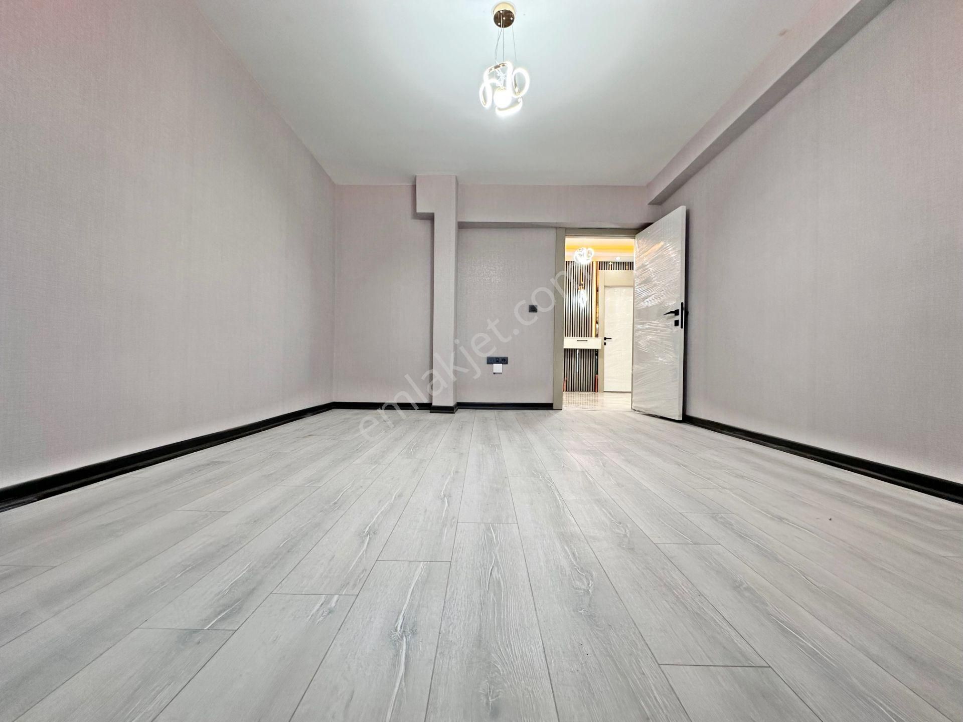 Emsali Olmayan Tek Daire Acil Satılık Ara Katta Geniş Yeni 2+1 Daire - Görsel 11