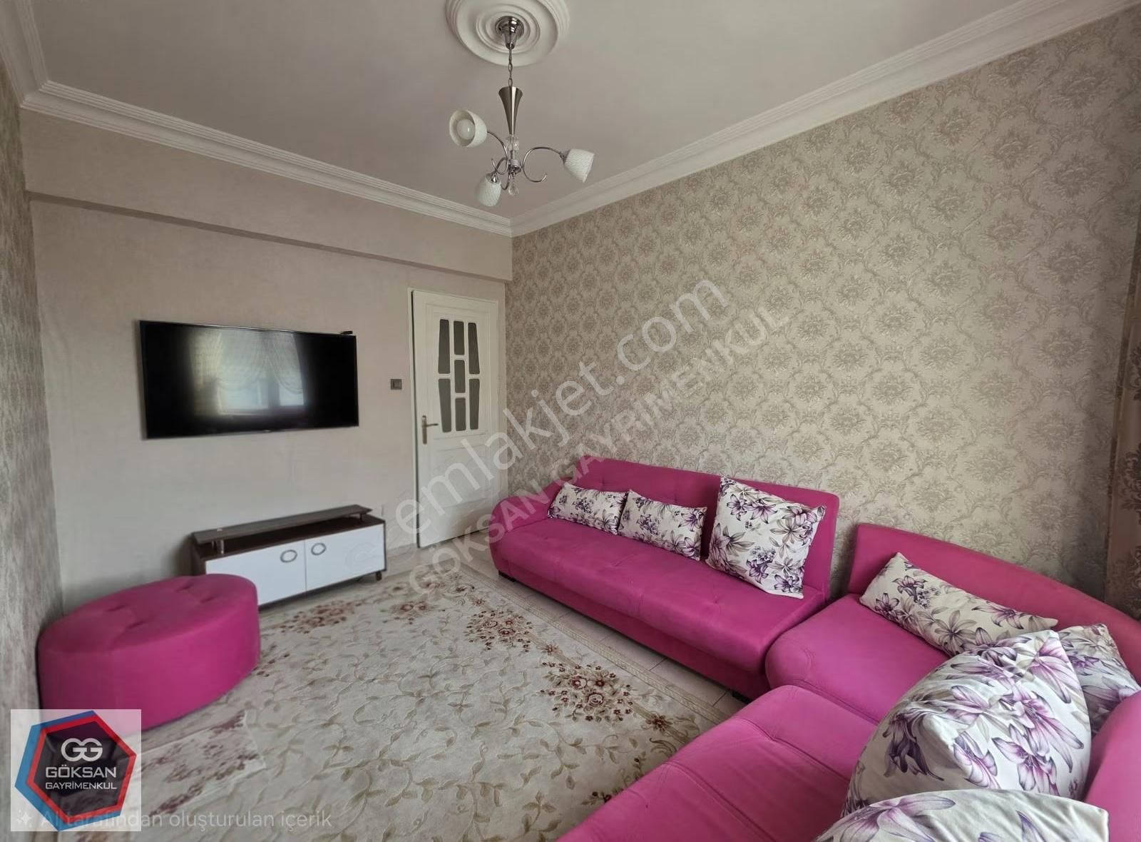 Karataş Site İçerisi Acil Satılık 3+1 Daire