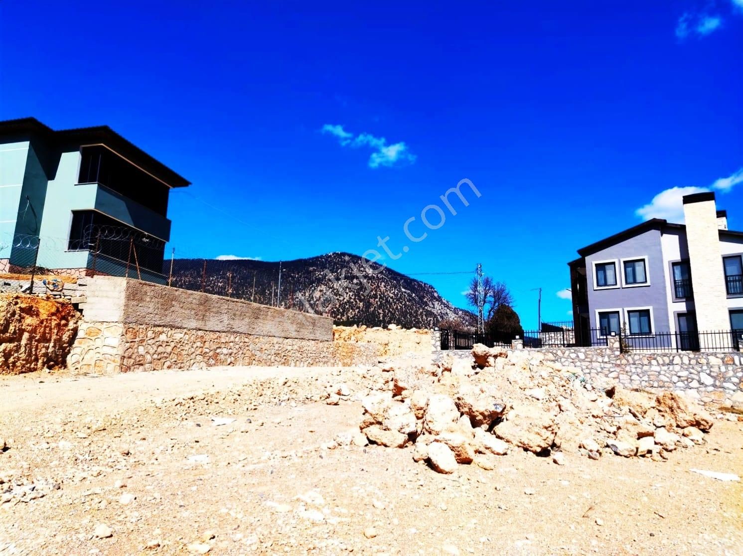 Kar Emlaktan Yenikonacık Bozkırlı Mevkiinde Uç 1 Dönüm Satılık Arsa - Görsel 20