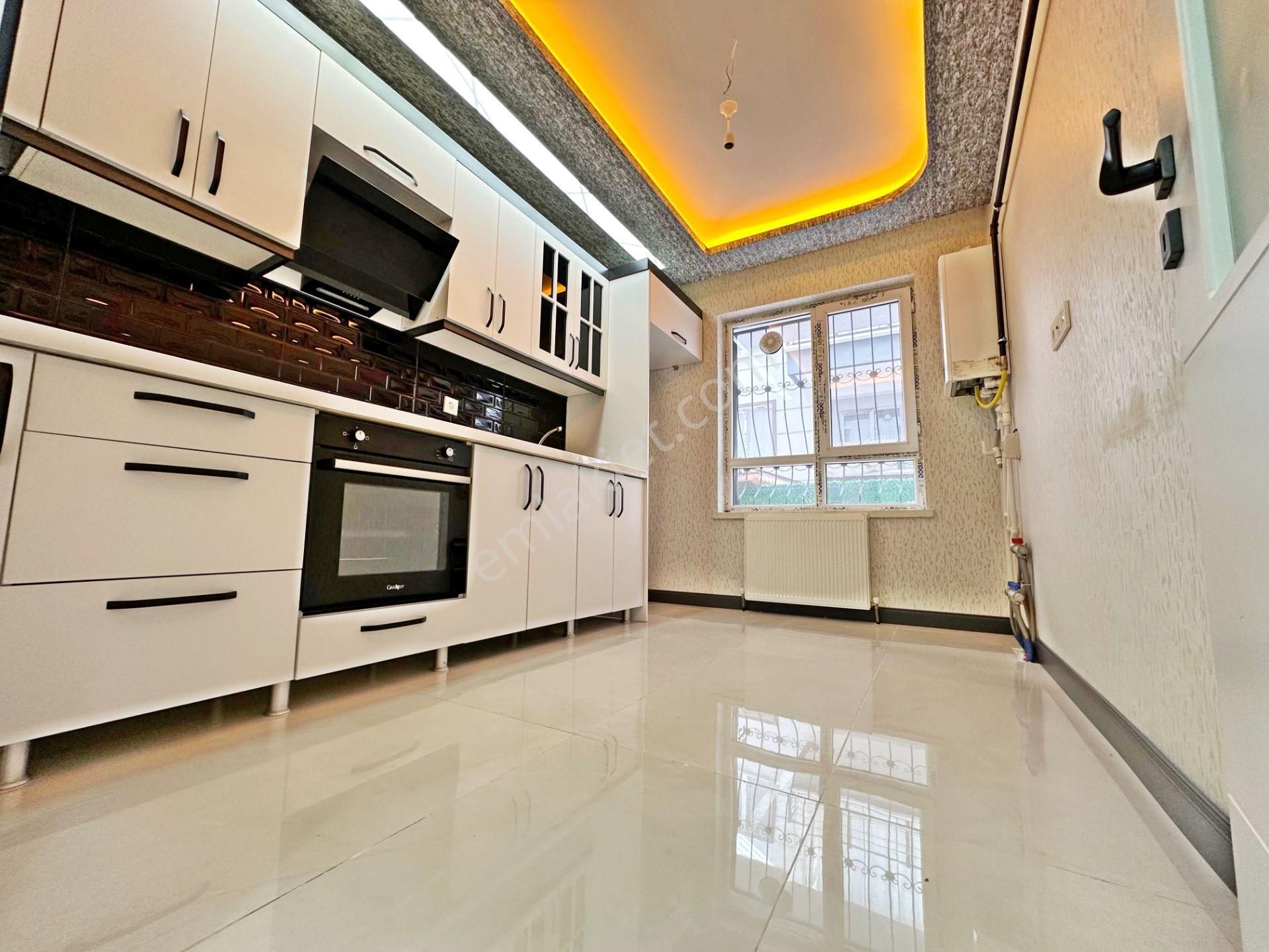 Yılın Fırsat Dairesi Acil Satılık Geniş Emsalsiz Giriş Kat Dairesi 1+1 - Görsel 2