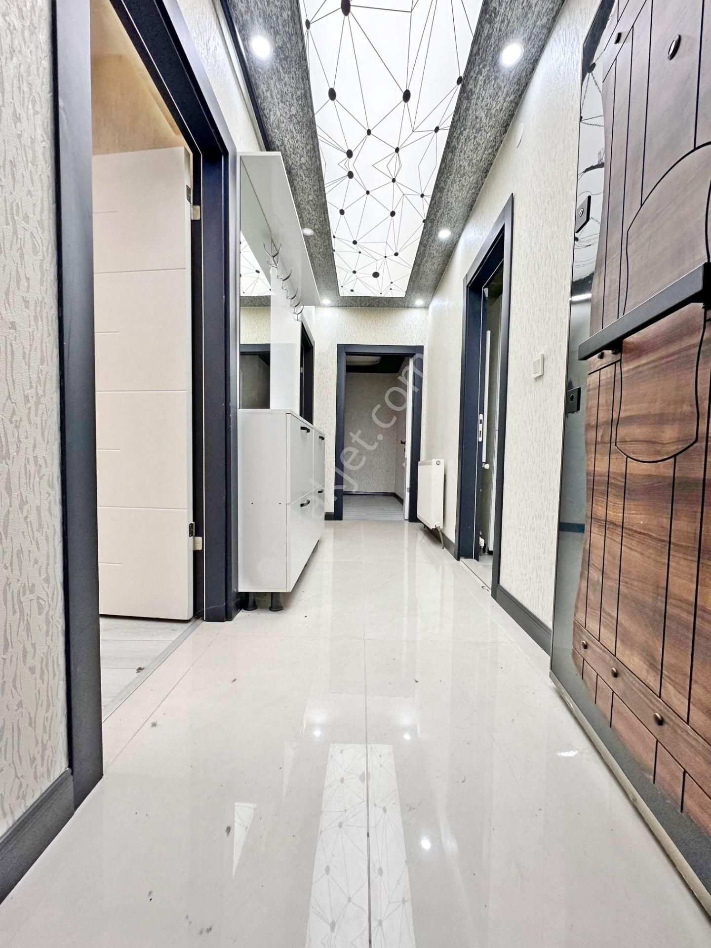 Yılın Fırsat Dairesi Acil Satılık Geniş Emsalsiz Giriş Kat Dairesi 1+1 - Görsel 23