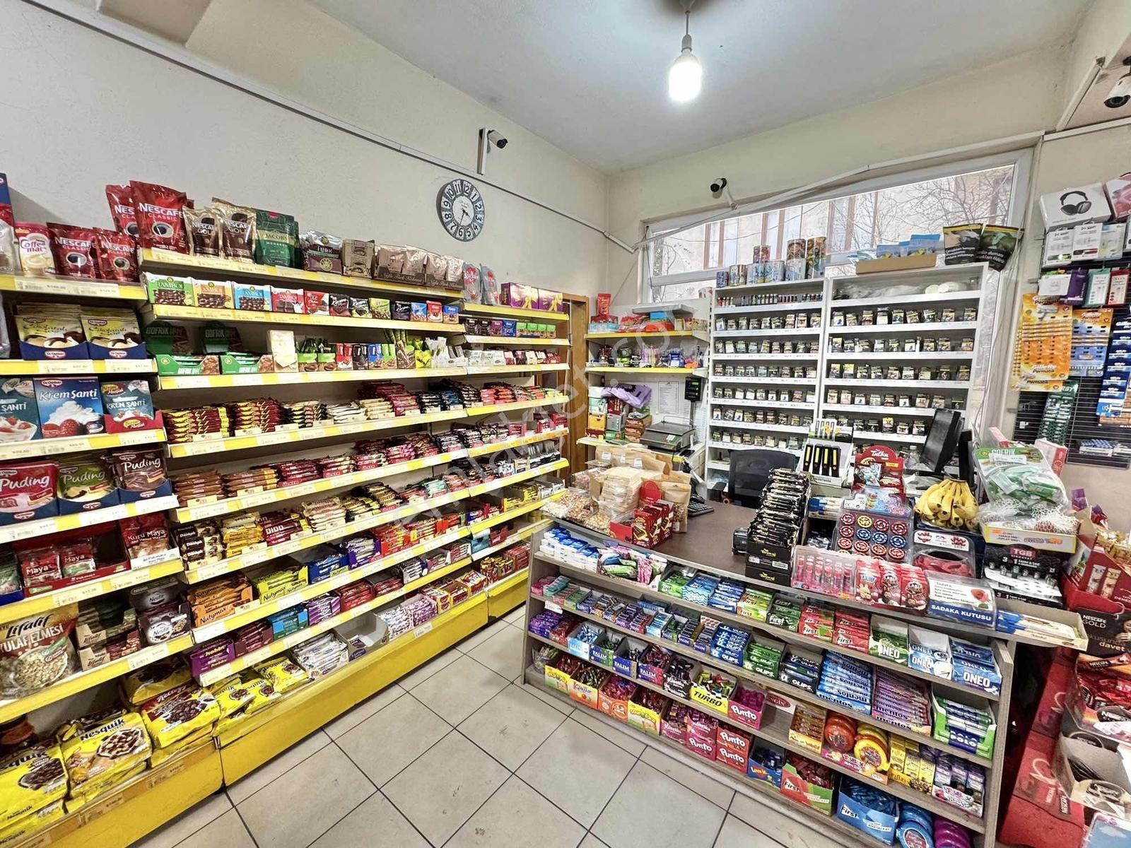 Biens'den Bağlarbaşın'da Satılık 3 Okulun Yanında Market - Görsel 4