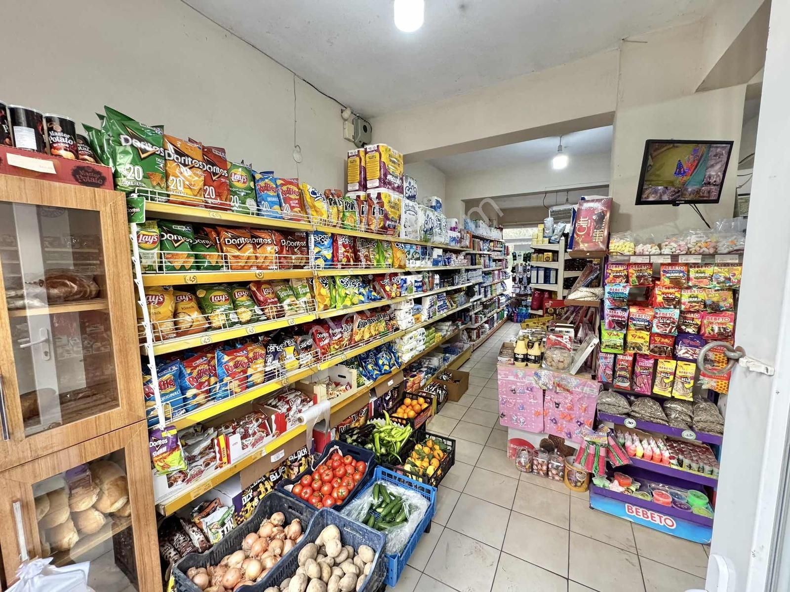 Biens'den Bağlarbaşın'da Satılık 3 Okulun Yanında Market - Görsel 4