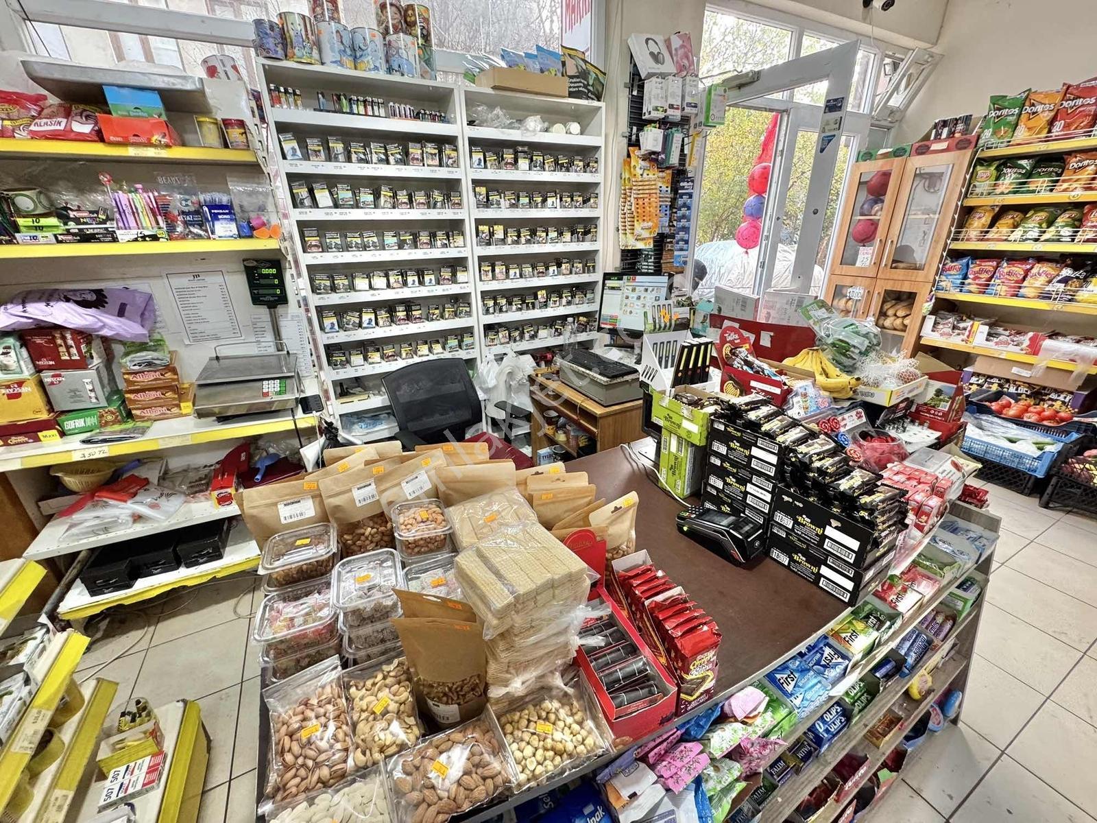 Biens'den Bağlarbaşın'da Satılık 3 Okulun Yanında Market - Görsel 12