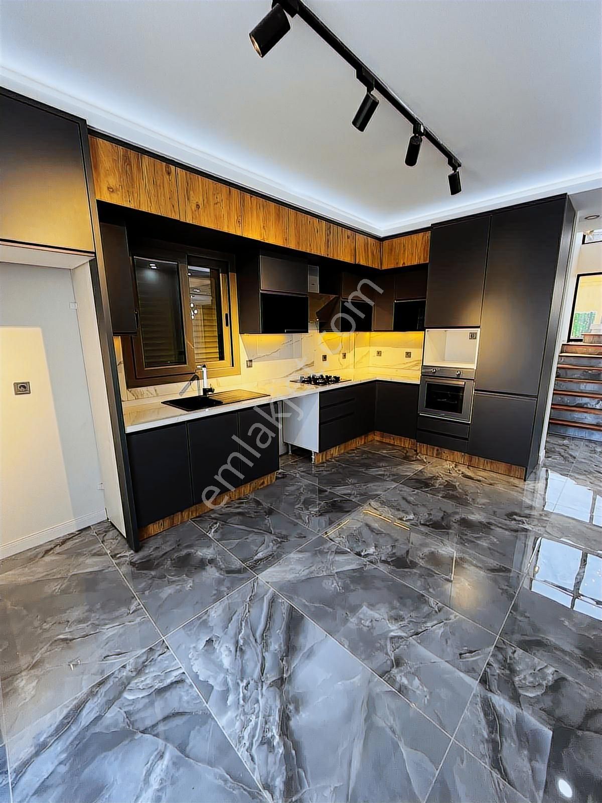 Jasse'den Kaynaklar Merkezde Havuzlu Dubleks 4+1 Satılık Villa - Görsel 24