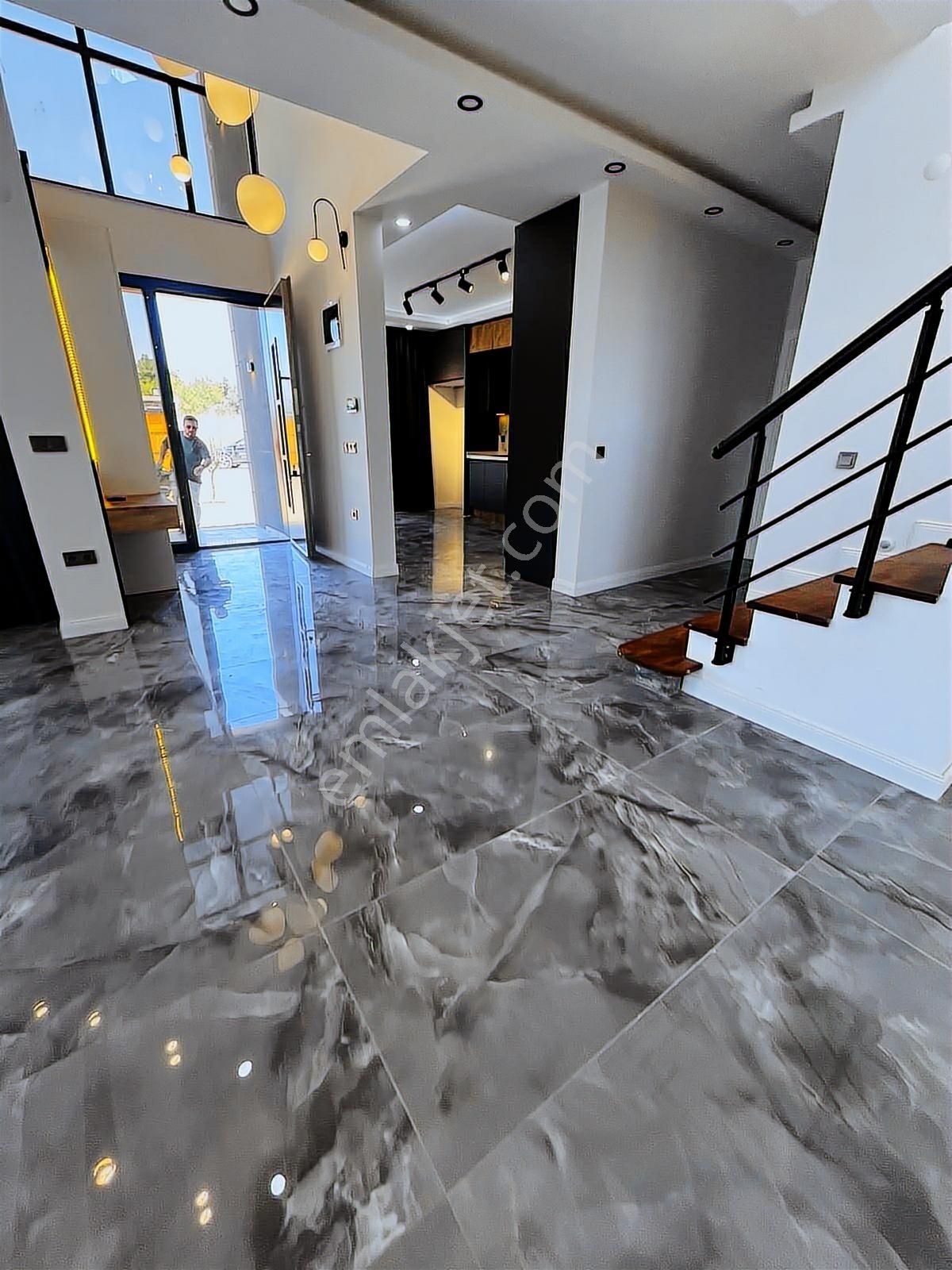 Jasse'den Kaynaklar Merkezde Havuzlu Dubleks 4+1 Satılık Villa - Görsel 23