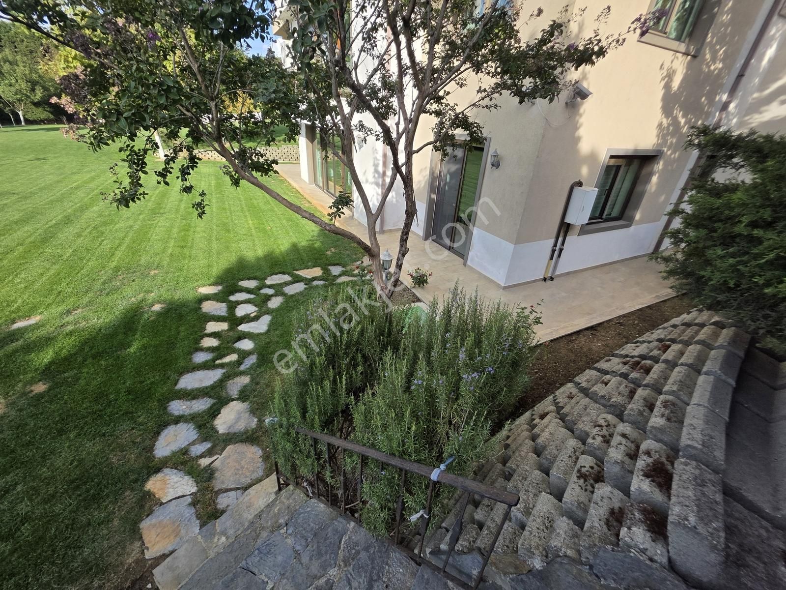 Tepekent'te Satılık Villa 8+1 2783 M² Müstakil Arsa İçerisinde - Görsel 7