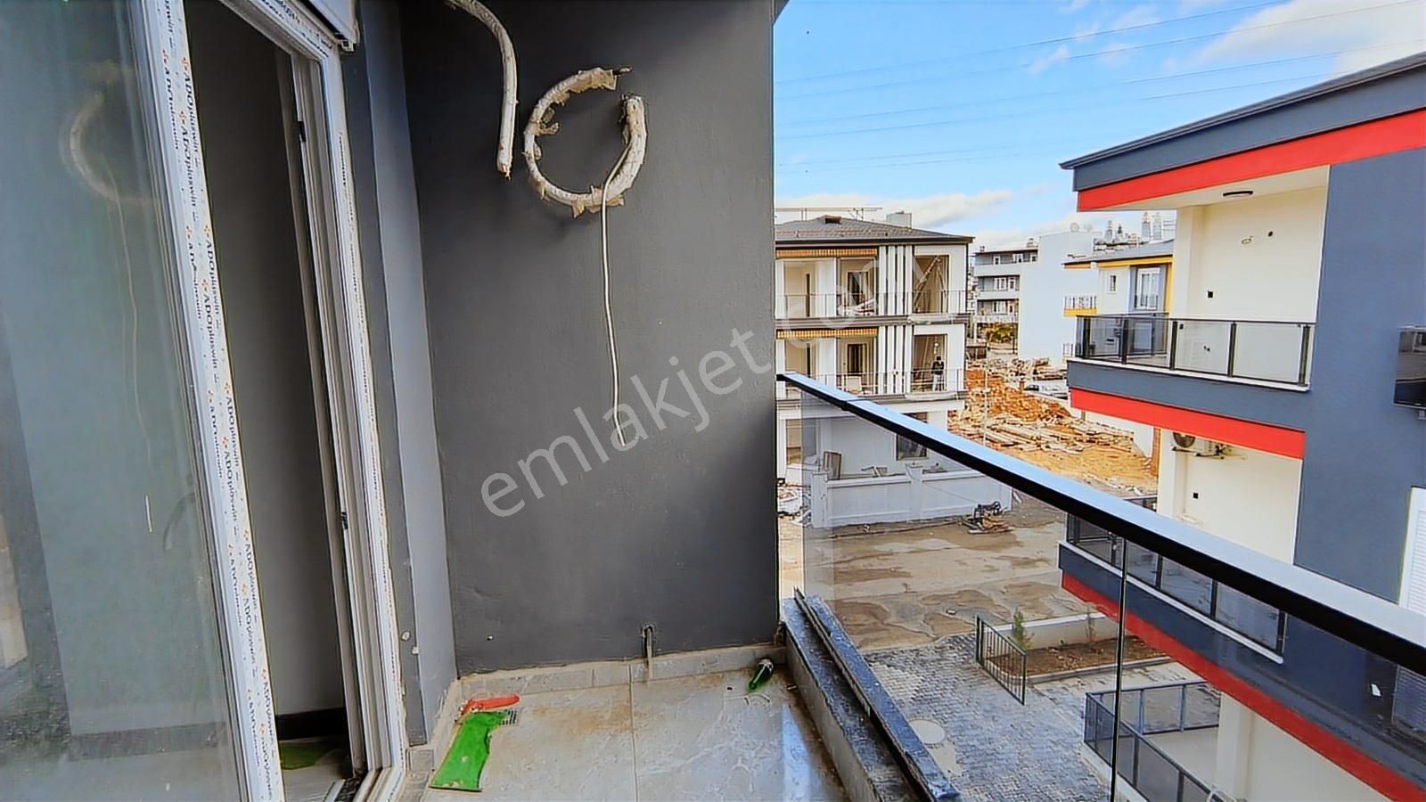 Antalya Karşıyaka'da Satılık Daire 1+1 - Görsel 16