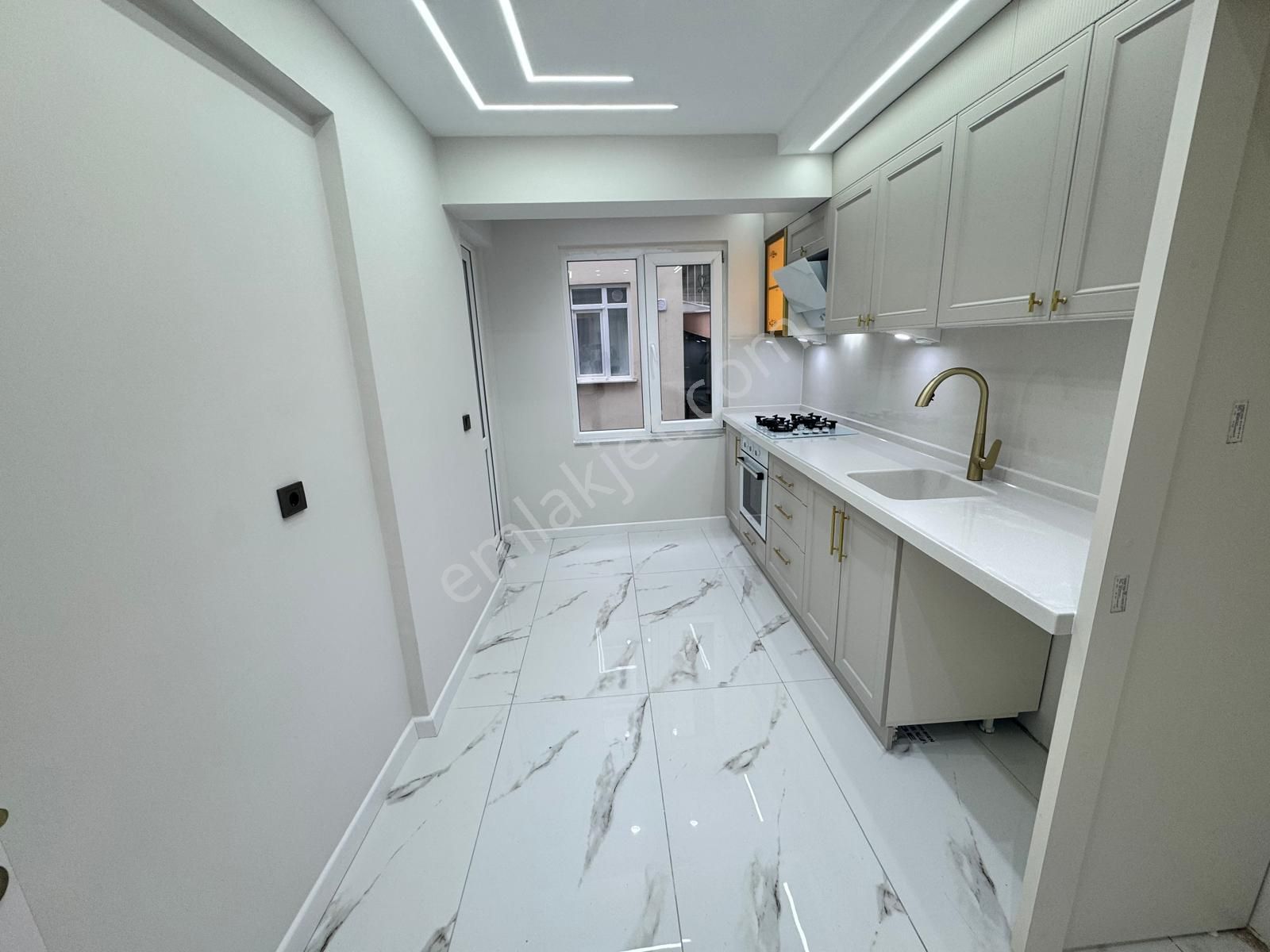 Akçay Merkez Satılık Ultra Lüks 3+1 Denize Yakın Daire - Görsel 17