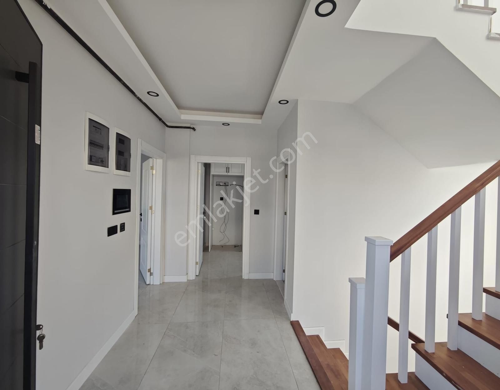 Bayramoğlu'nda Deniz Manzaralı Satılık Lüks Konsept İkiz Villa - Görsel 7