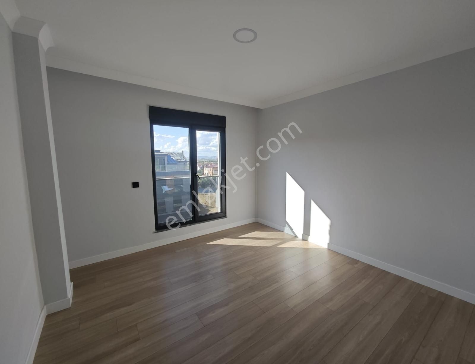 Bayramoğlu'nda Deniz Manzaralı Satılık Lüks Konsept İkiz Villa - Görsel 11