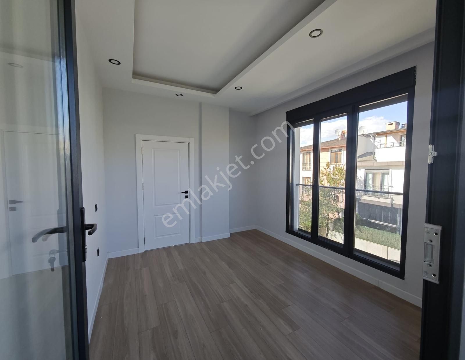 Bayramoğlu'nda Deniz Manzaralı Satılık Lüks Konsept İkiz Villa - Görsel 34