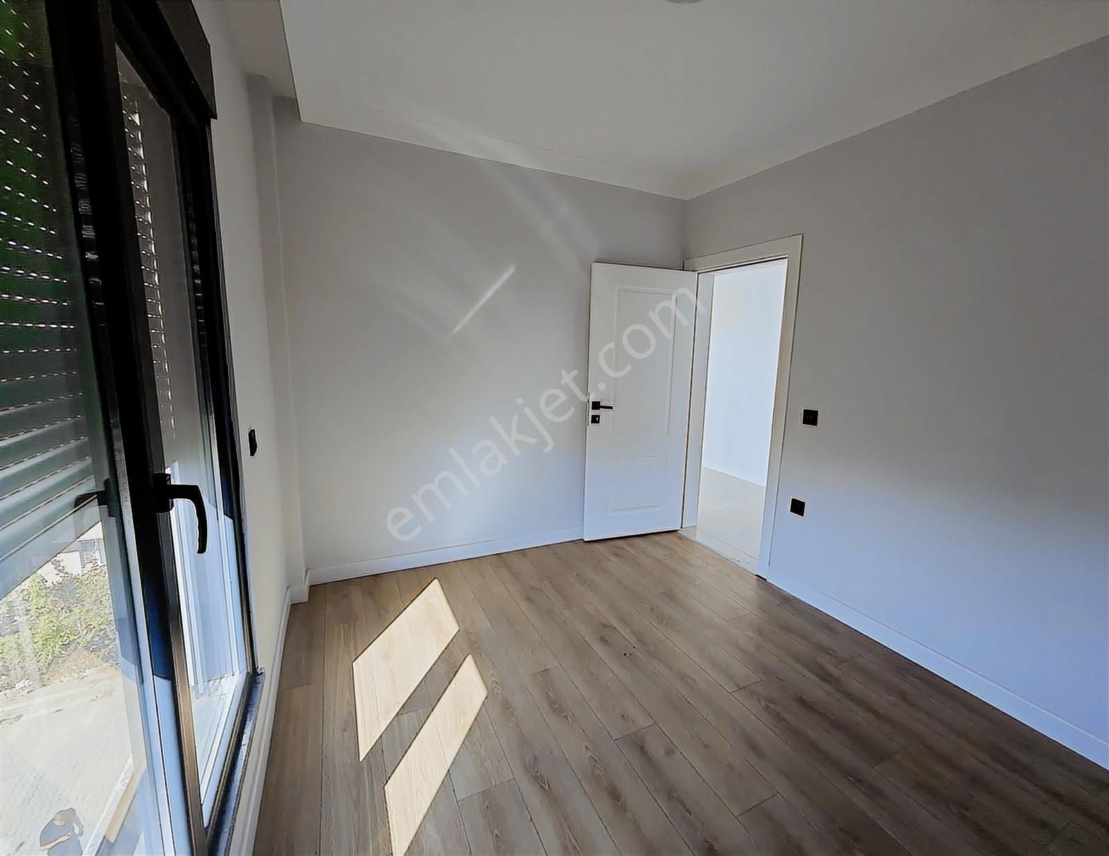 Bayramoğlu'nda Deniz Manzaralı Satılık Lüks Konsept İkiz Villa - Görsel 2