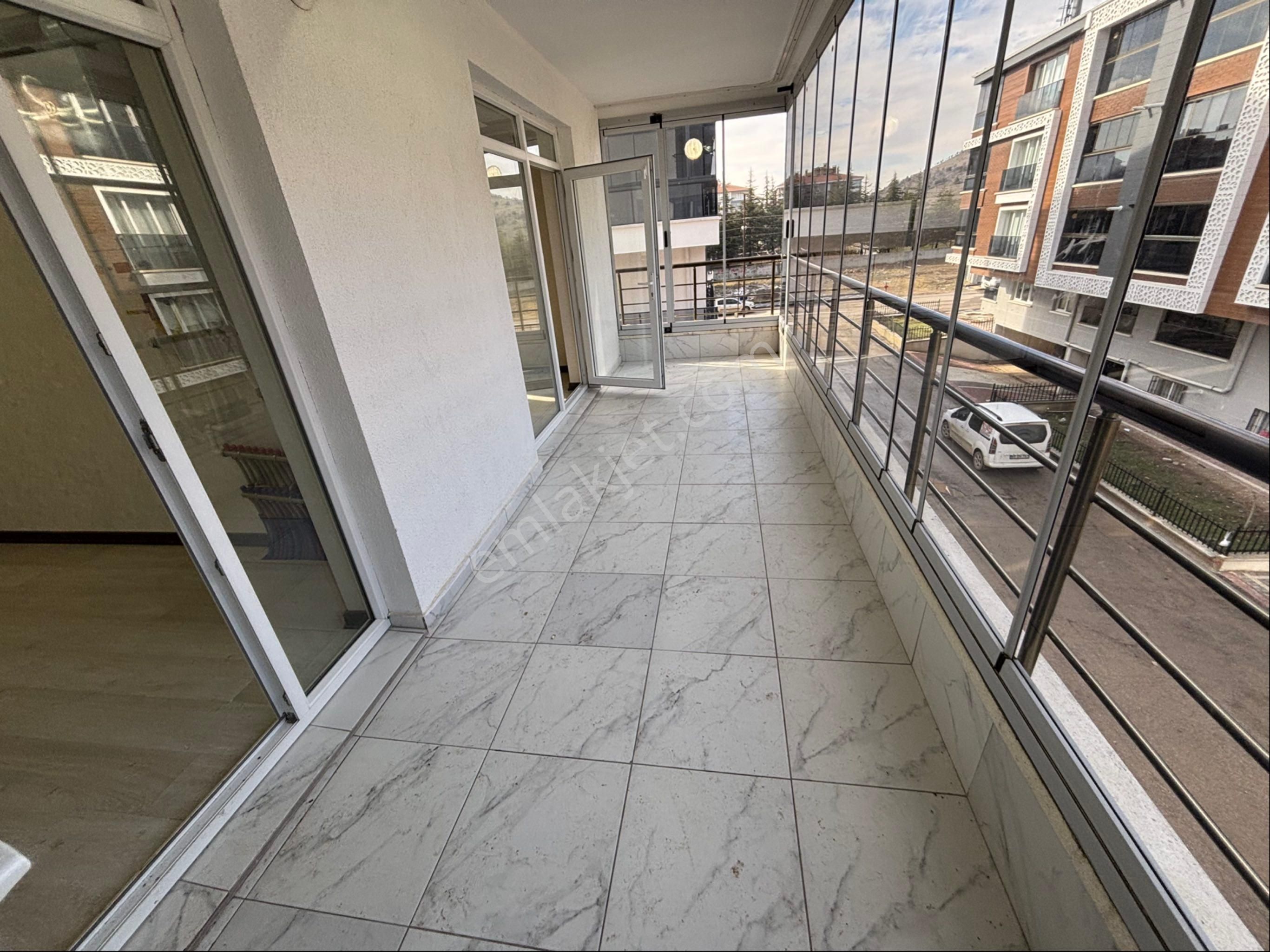 Öz Eda Emlaktan Bağlum Karakayada Satılık Full Yapılı Daire - Görsel 27