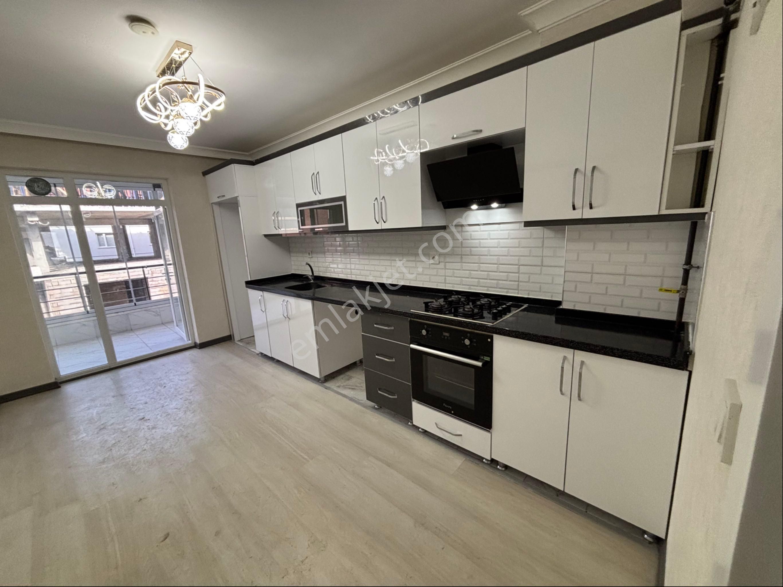 Öz Eda Emlaktan Bağlum Karakayada Satılık Full Yapılı Daire - Görsel 2