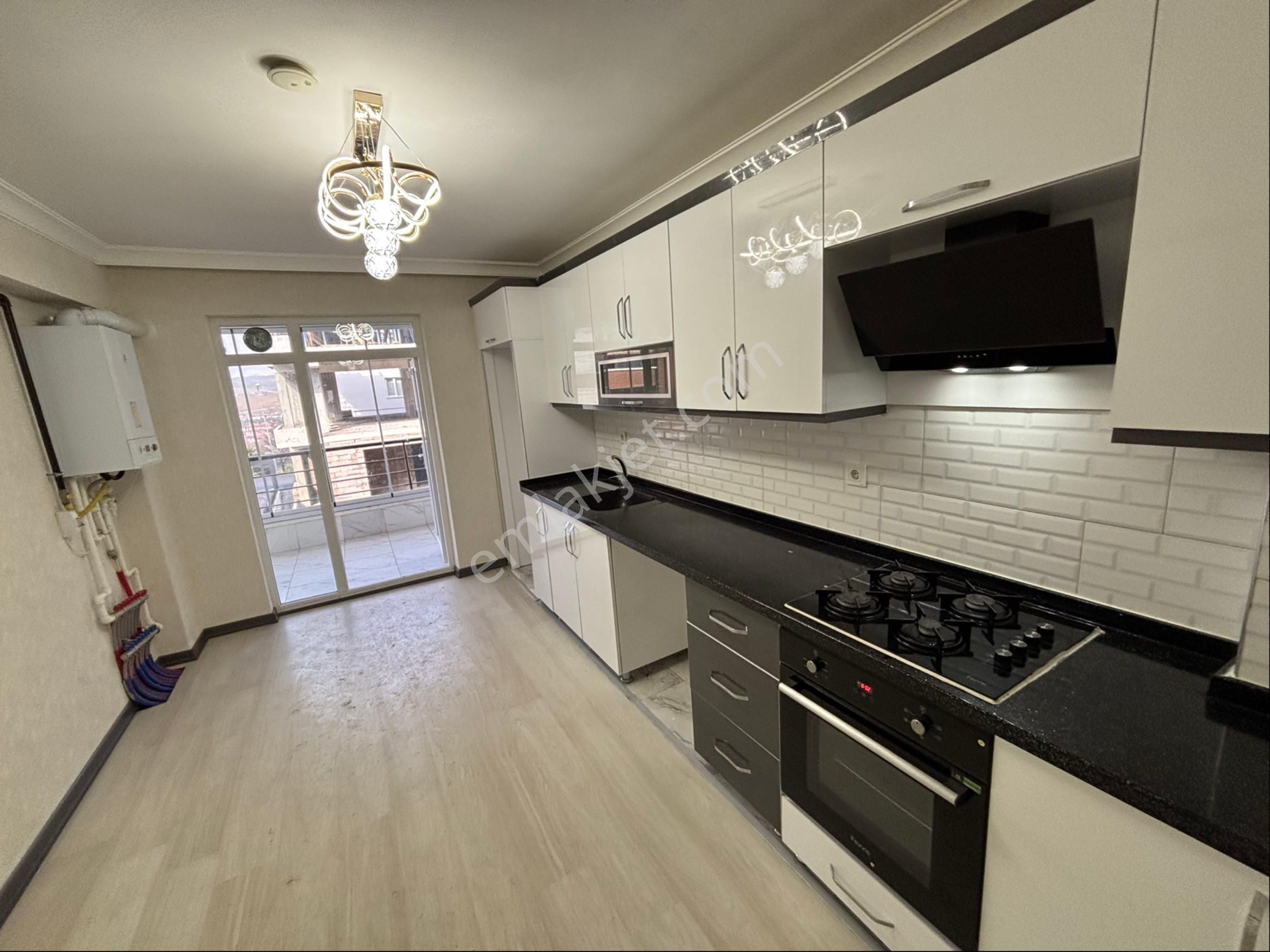 Öz Eda Emlaktan Bağlum Karakayada Satılık Full Yapılı Daire - Görsel 5