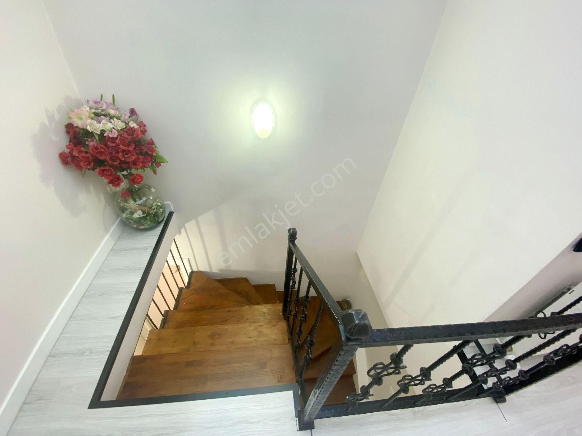 Uzman Emlak'dan İncirli Mh'de Cadde Yakını Ultralüx Yapılı Şehir Manzaralı Isı Yalıtımlı 5+1 Dubleks - Görsel 24