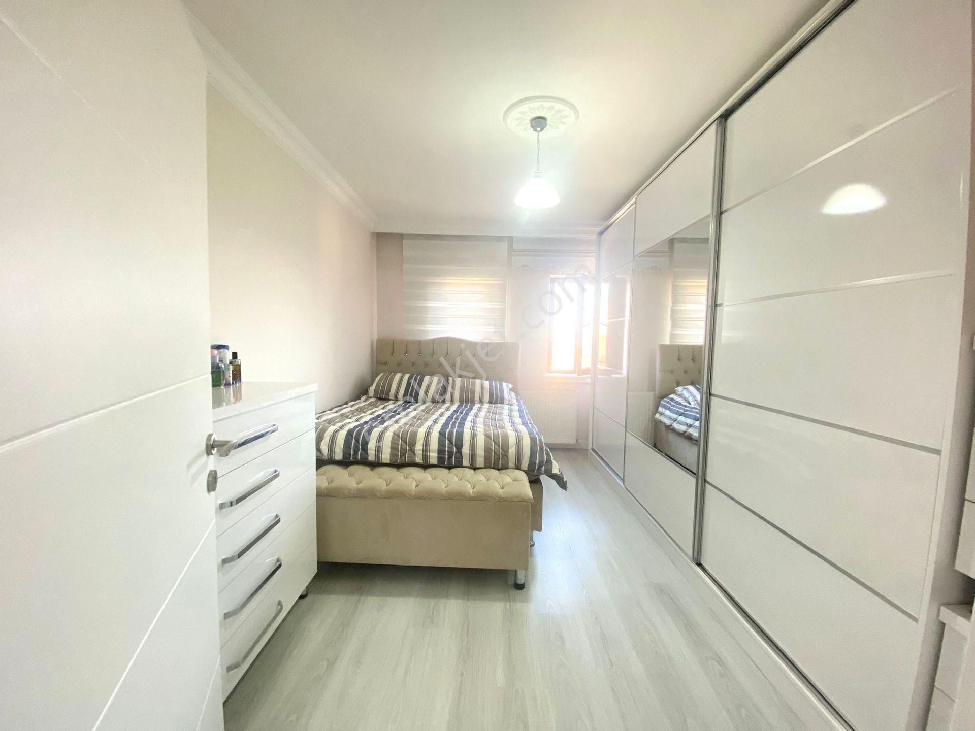 Uzman Emlak'dan İncirli Mh'de Cadde Yakını Ultralüx Yapılı Şehir Manzaralı Isı Yalıtımlı 5+1 Dubleks - Görsel 32