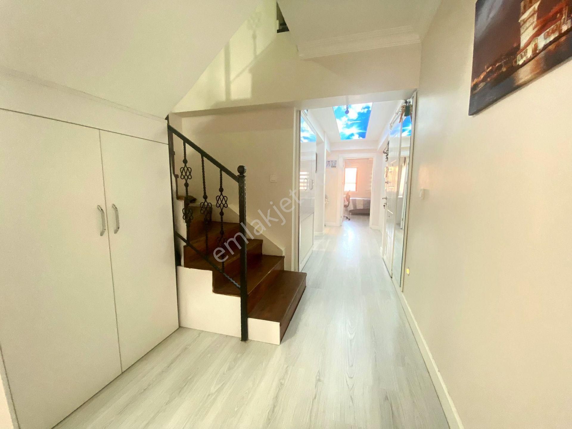 Uzman Emlak'dan İncirli Mh'de Cadde Yakını Ultralüx Yapılı Şehir Manzaralı Isı Yalıtımlı 5+1 Dubleks - Görsel 20