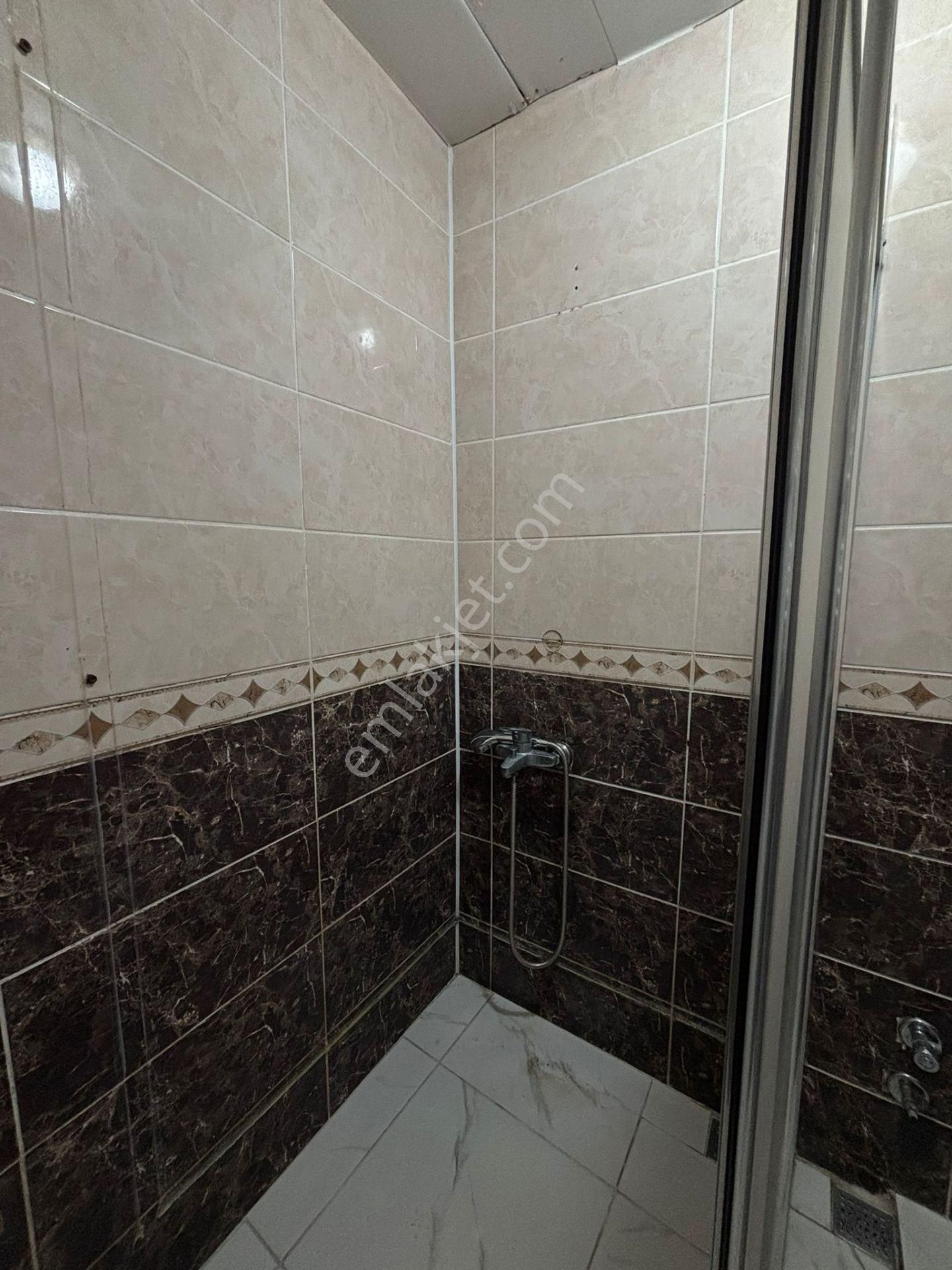 Amasyalılar Meydanda Merkez'de 2+1 İskanlı Kombili Acıl Satılık - Görsel 27