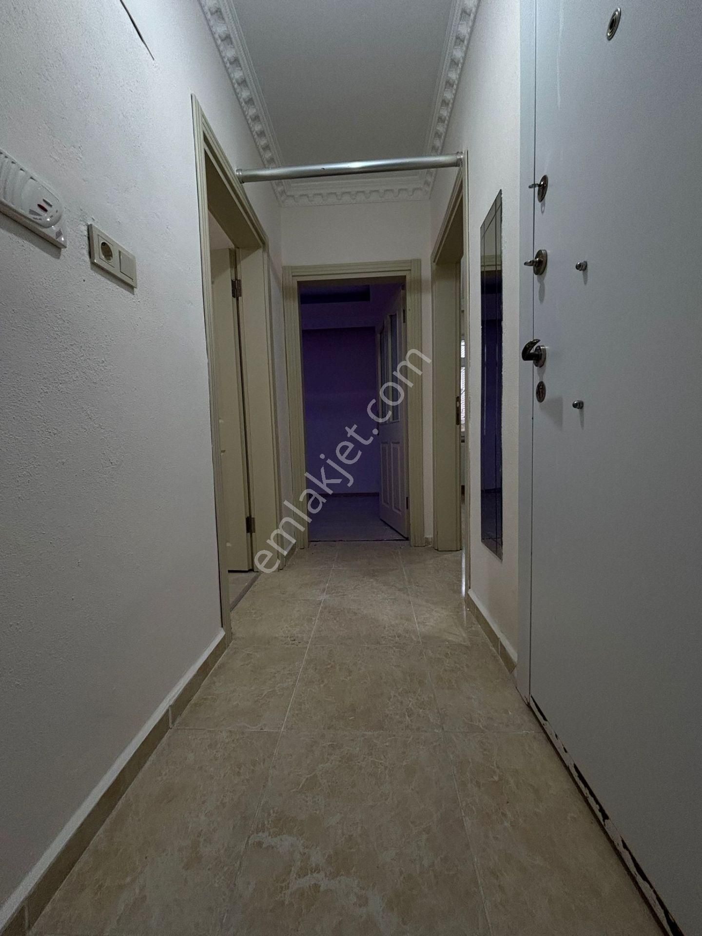 Amasyalılar Meydanda Merkez'de 2+1 İskanlı Kombili Acıl Satılık - Görsel 23