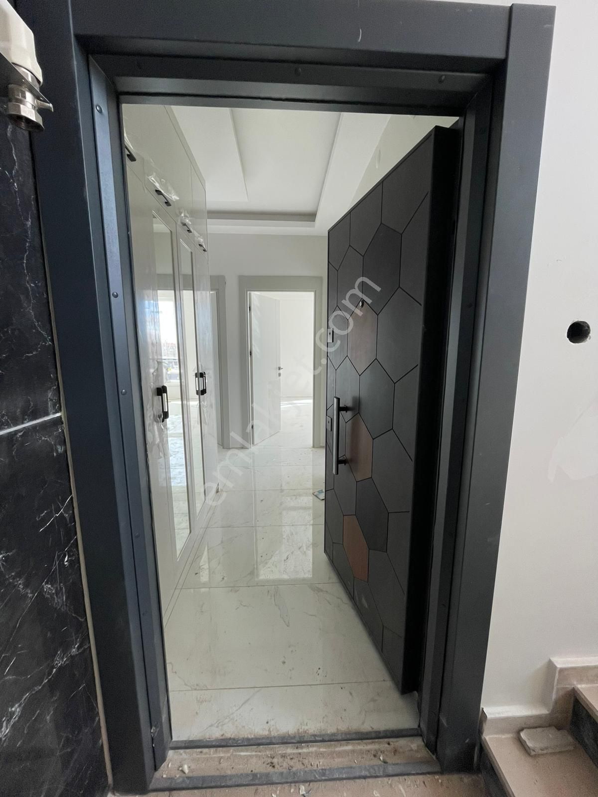 Afyon Üçok Emlaktan Mareşal F Çakmak Satılık Lüx Sıfır 3+1 Daireler - Görsel 4