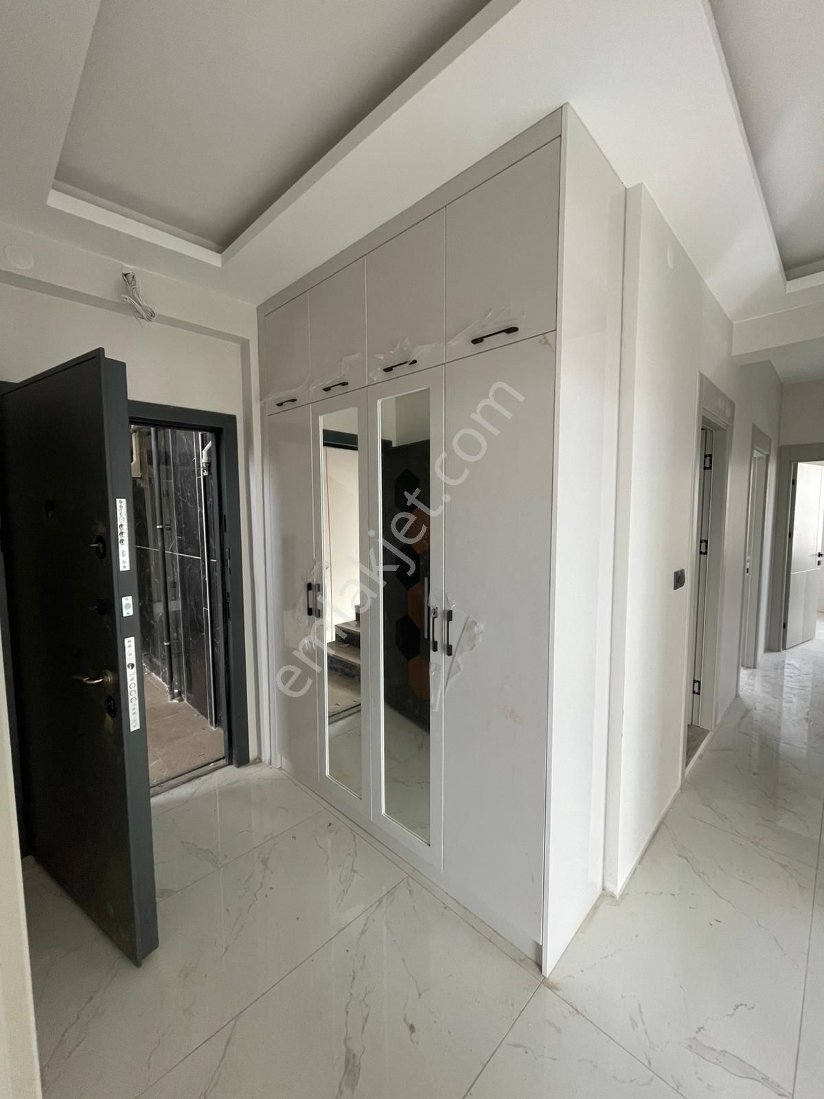 Afyon Üçok Emlaktan Mareşal F Çakmak Satılık Lüx Sıfır 3+1 Daireler - Görsel 6