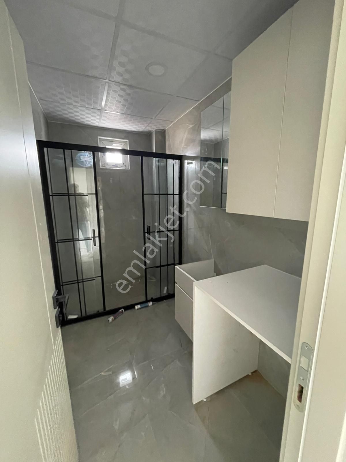 Afyon Üçok Emlaktan Mareşal F Çakmak Satılık Lüx Sıfır 3+1 Daireler - Görsel 13