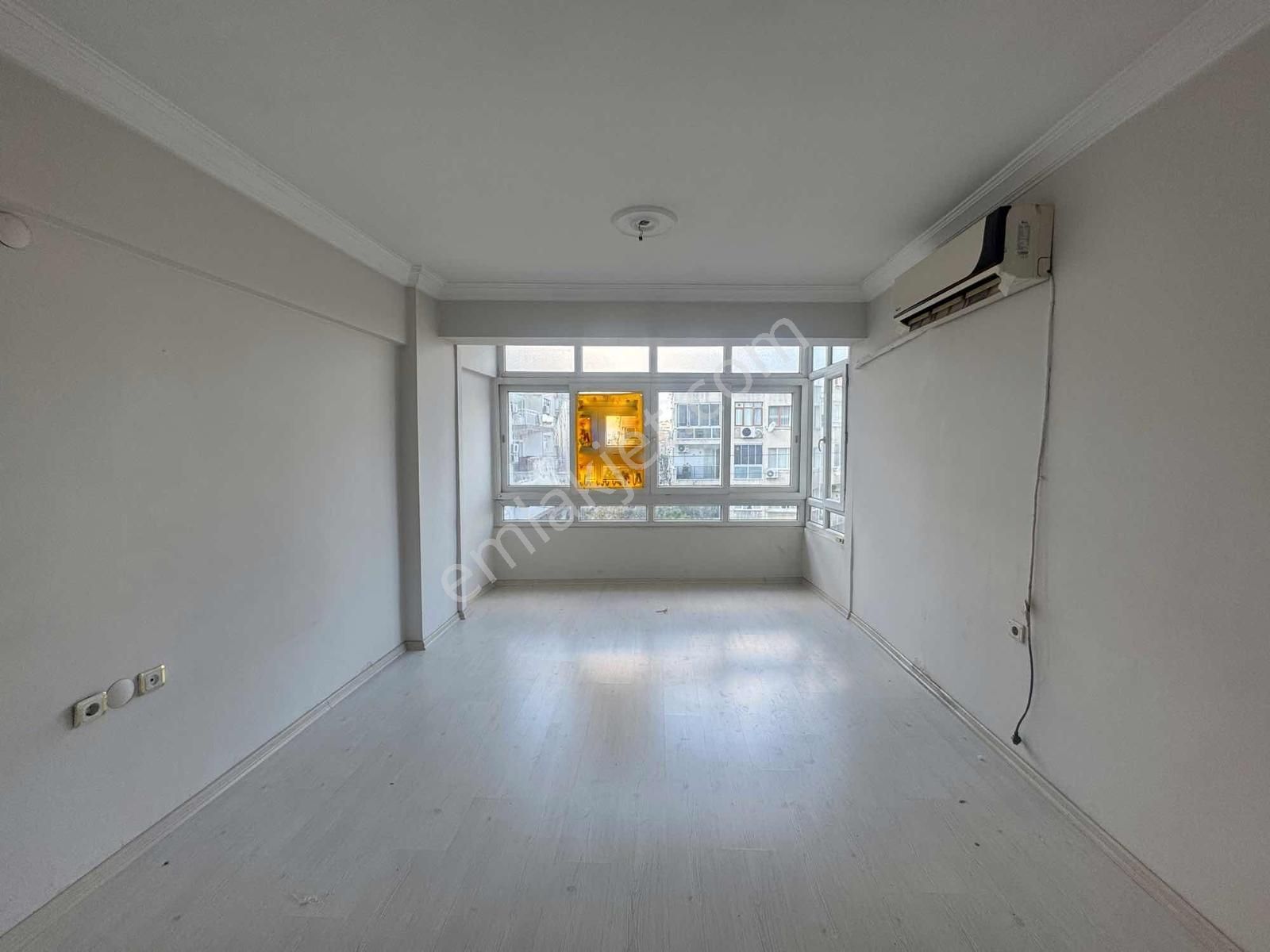 Bürmen'den Hatay Nokta'da Caddeye Çok Yakın 2+1 Kombili Daire - Görsel 3