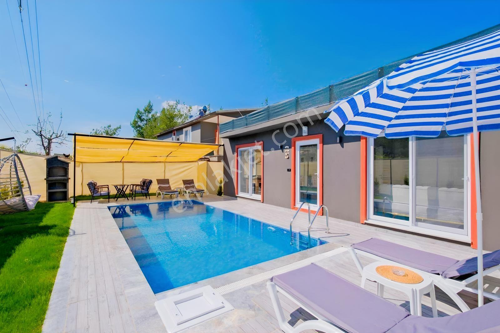 Çiftlik Mahallesinde Kiralık Eşyalı Havuzlu Müstakil Villa - Görsel 15