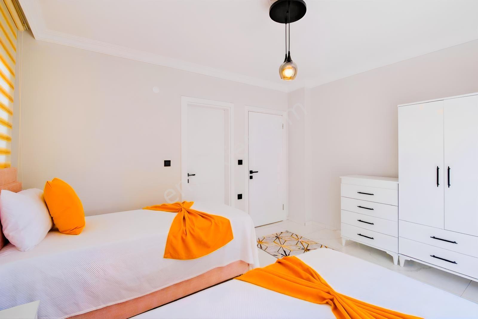 Çiftlik Mahallesinde Kiralık Eşyalı Havuzlu Müstakil Villa - Görsel 8